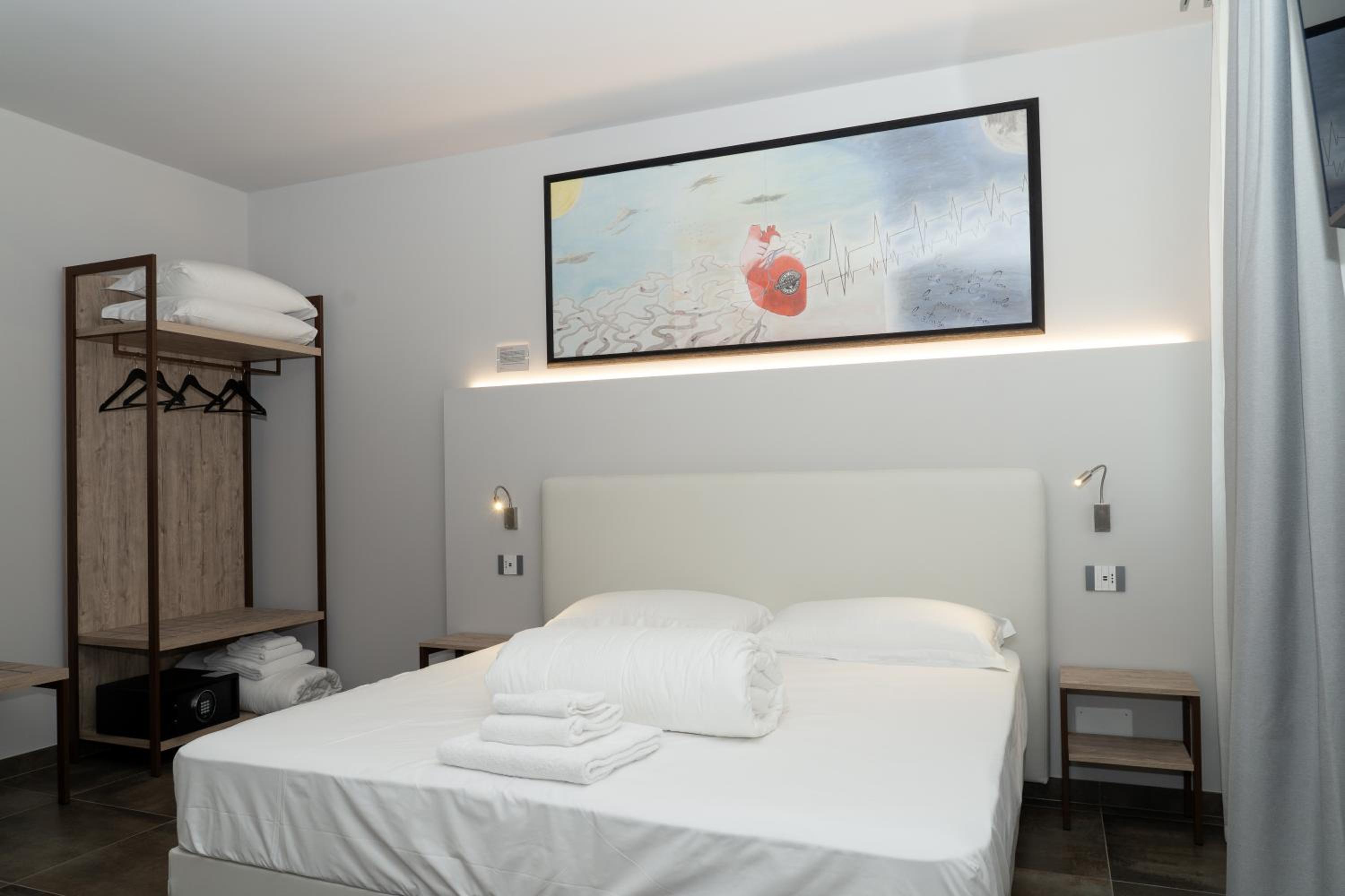 Double or Twin Room - Disability Access photo 1