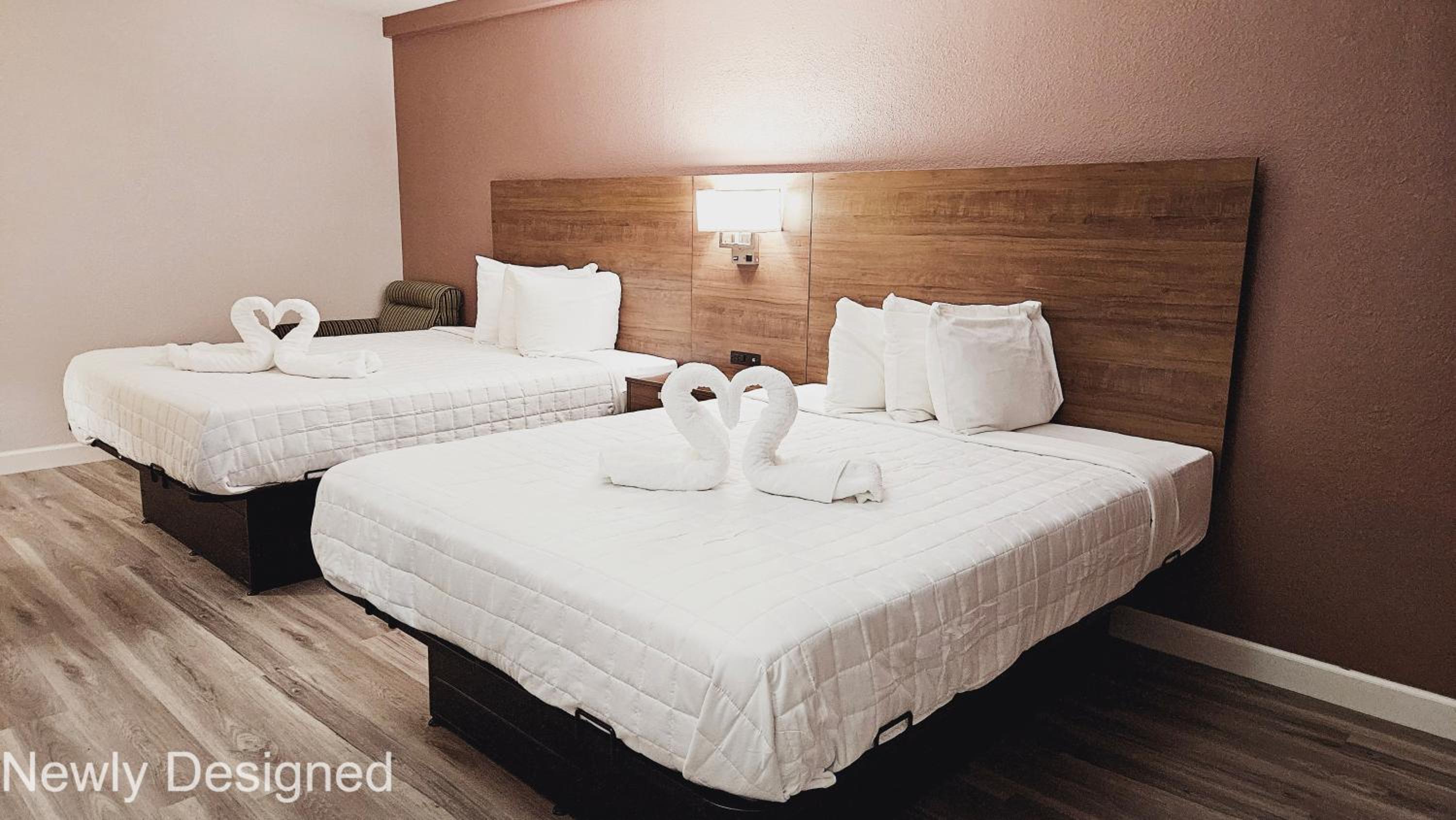 Double Room with Two Double Beds - Non-Smoking - Photo 12