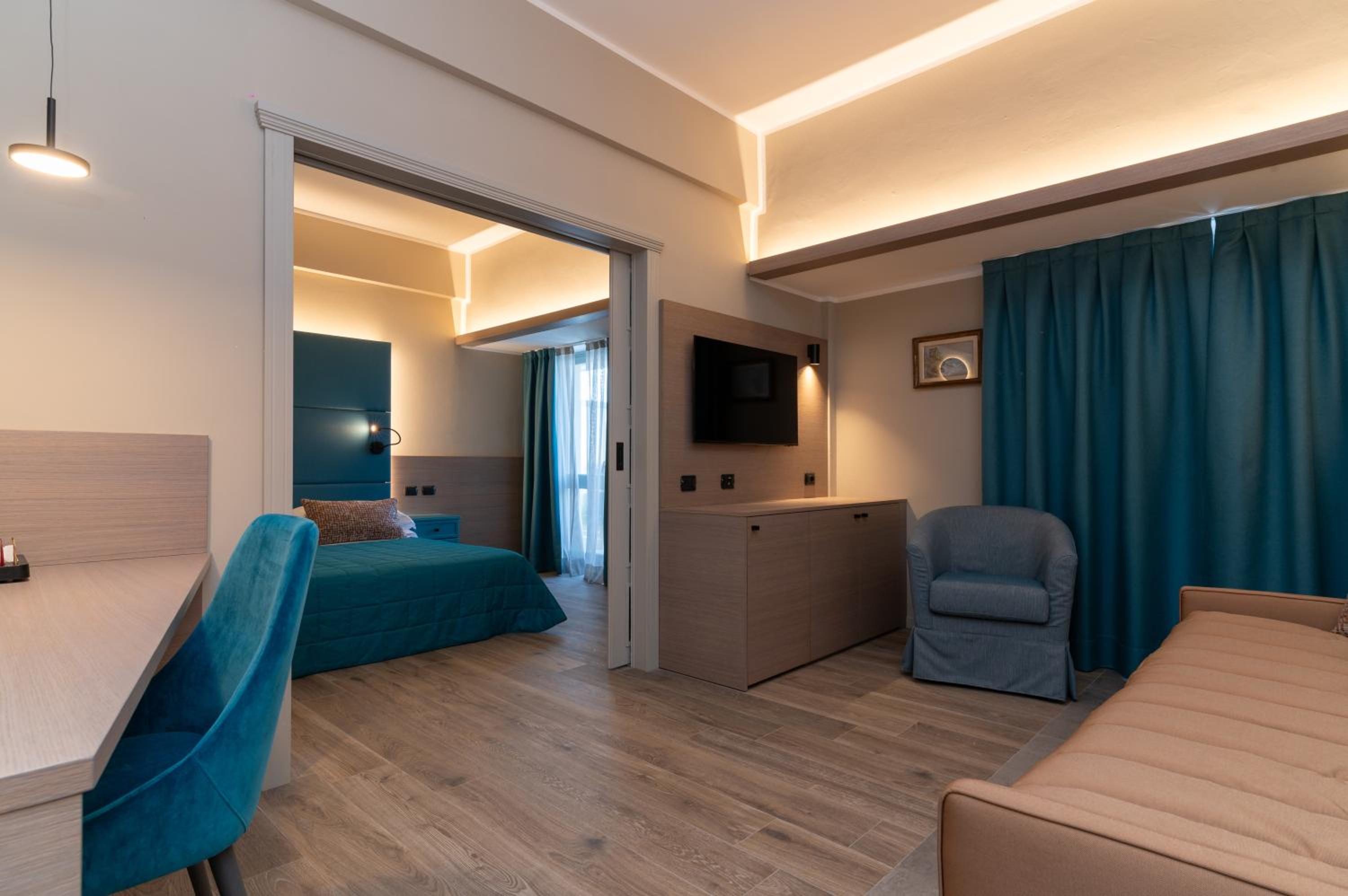 Suite with Sea View