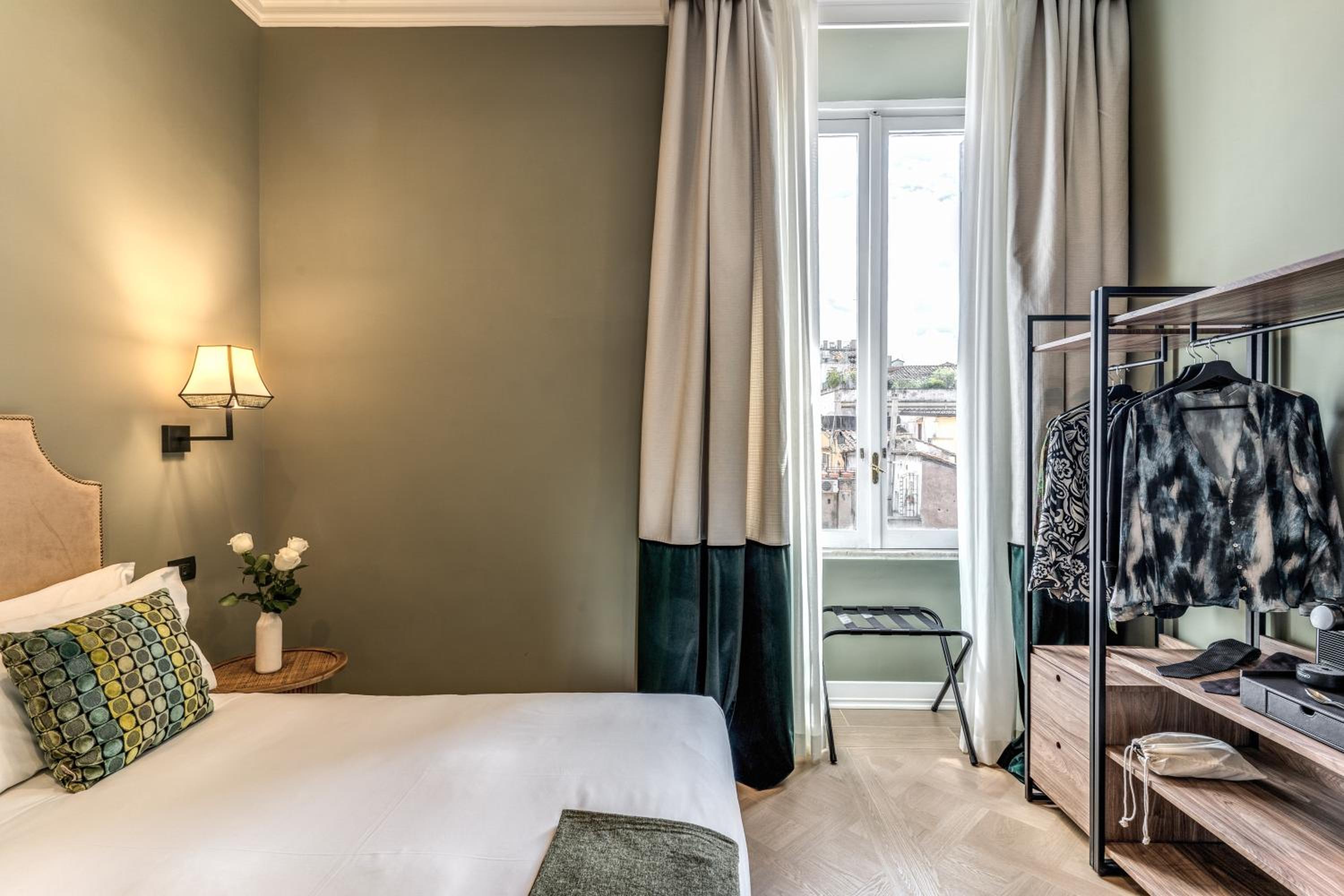 Deluxe Double Room photo 2