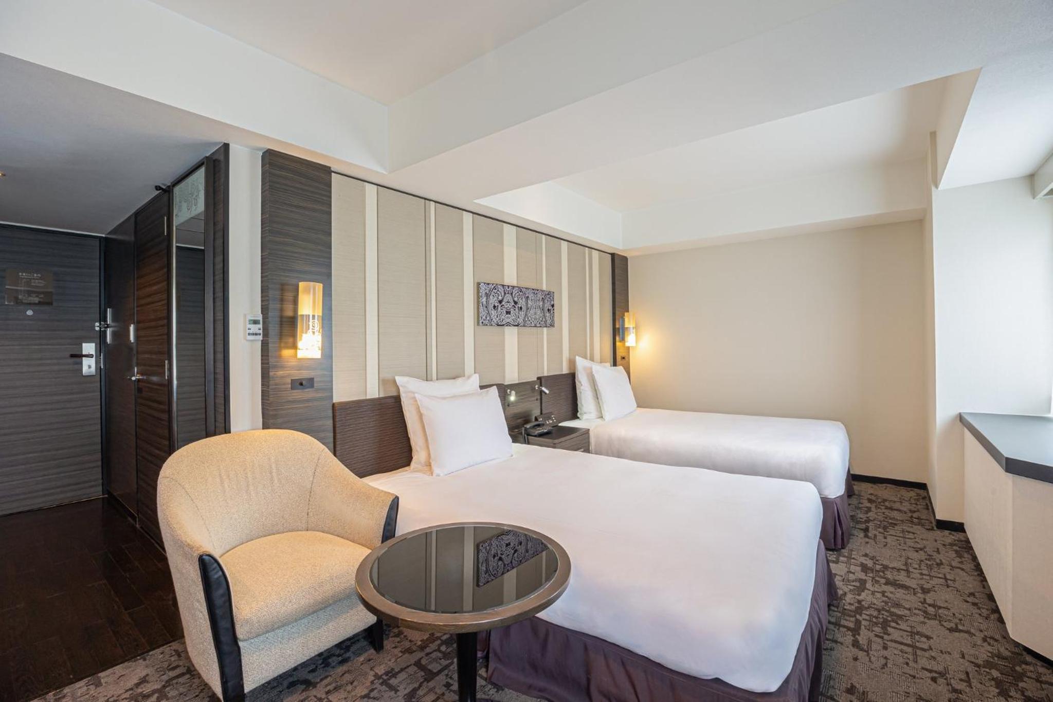 Premium Twin Room with Lounge Access - Photo 10