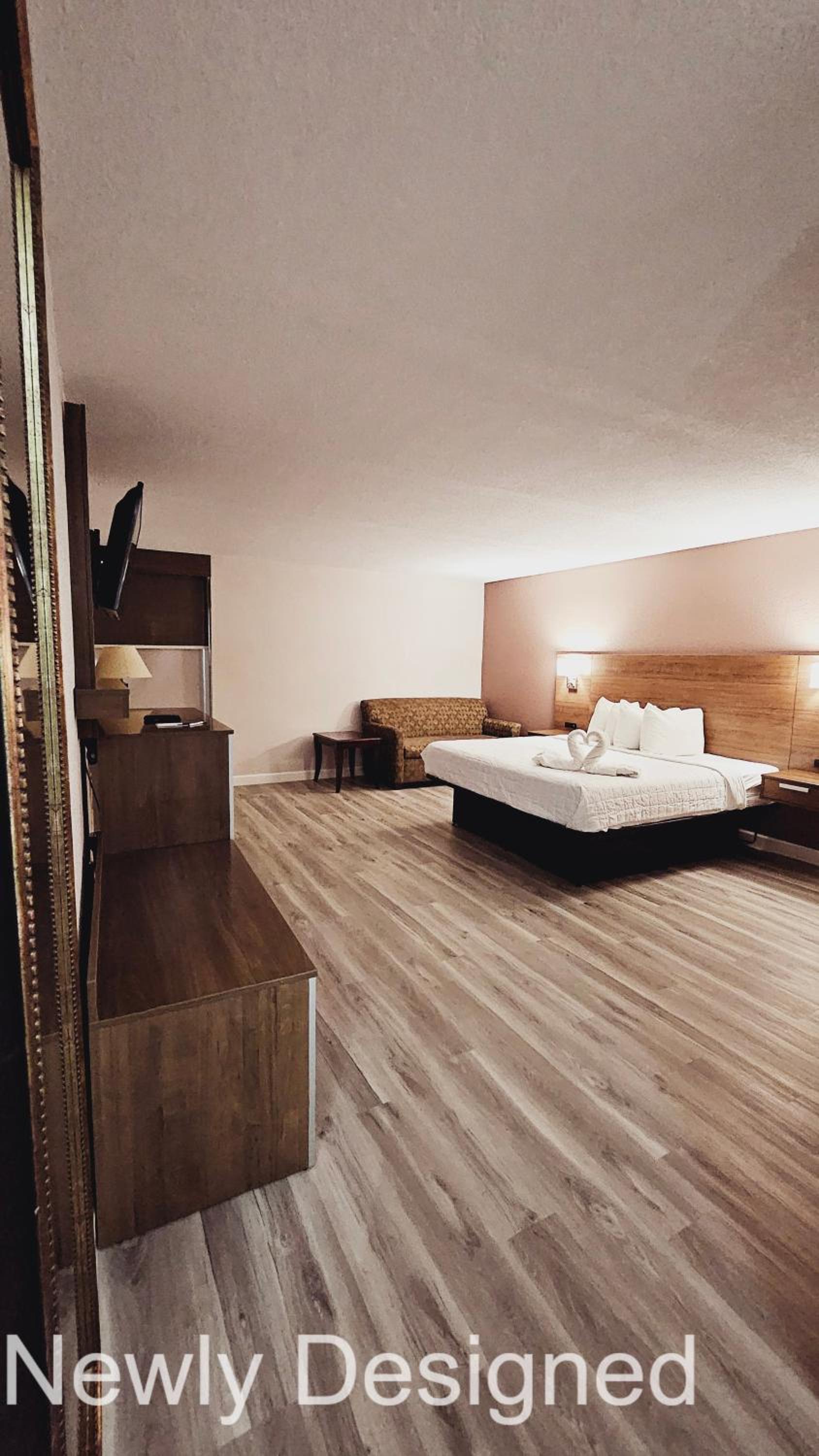 King Room - Non-Smoking - Photo 20