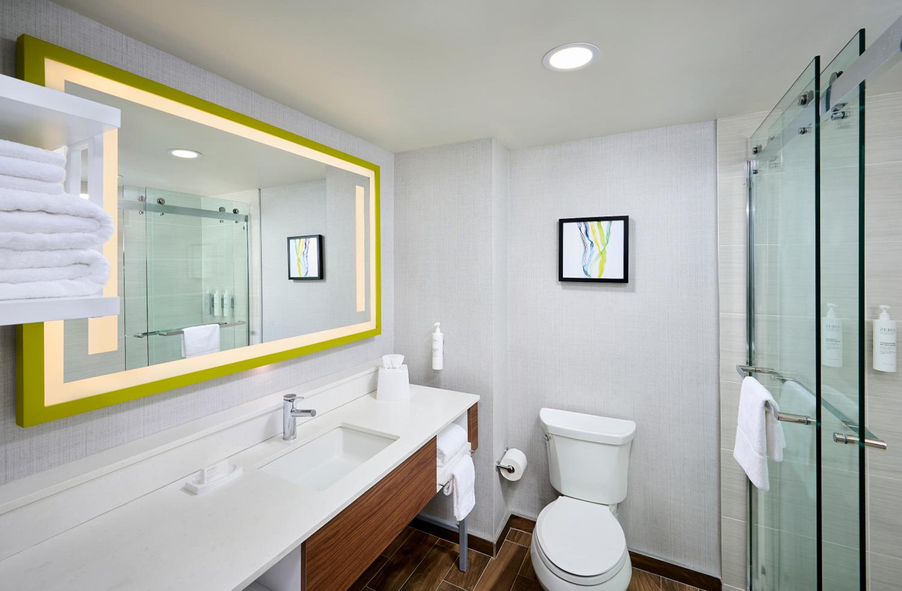 King Studio Suite - Non-Smoking - Photo 2