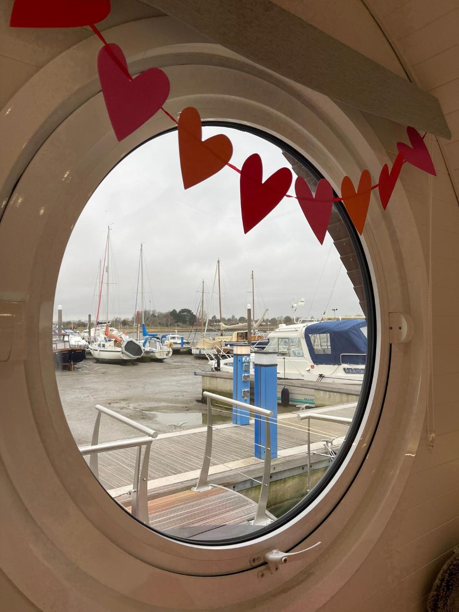 Deluxe Double Room with Sea View - Photo 15