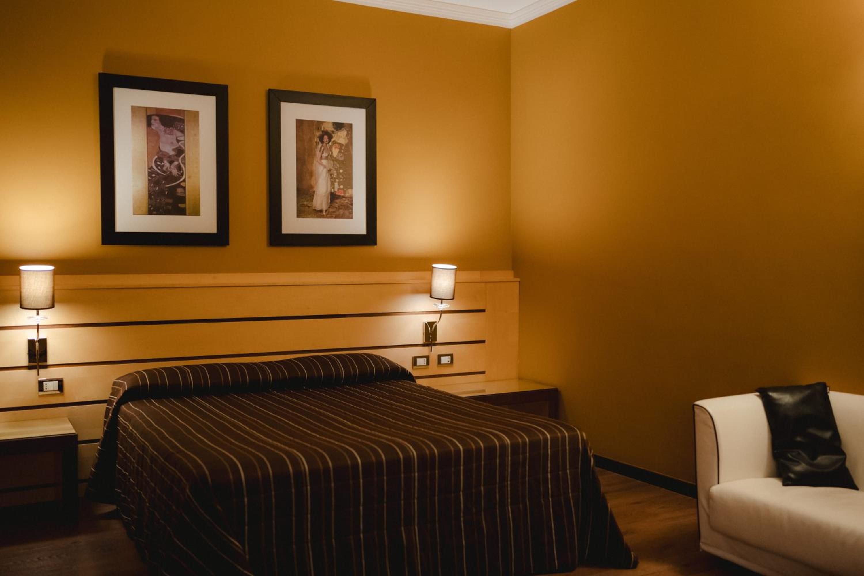 Superior Double Room - Photo 3