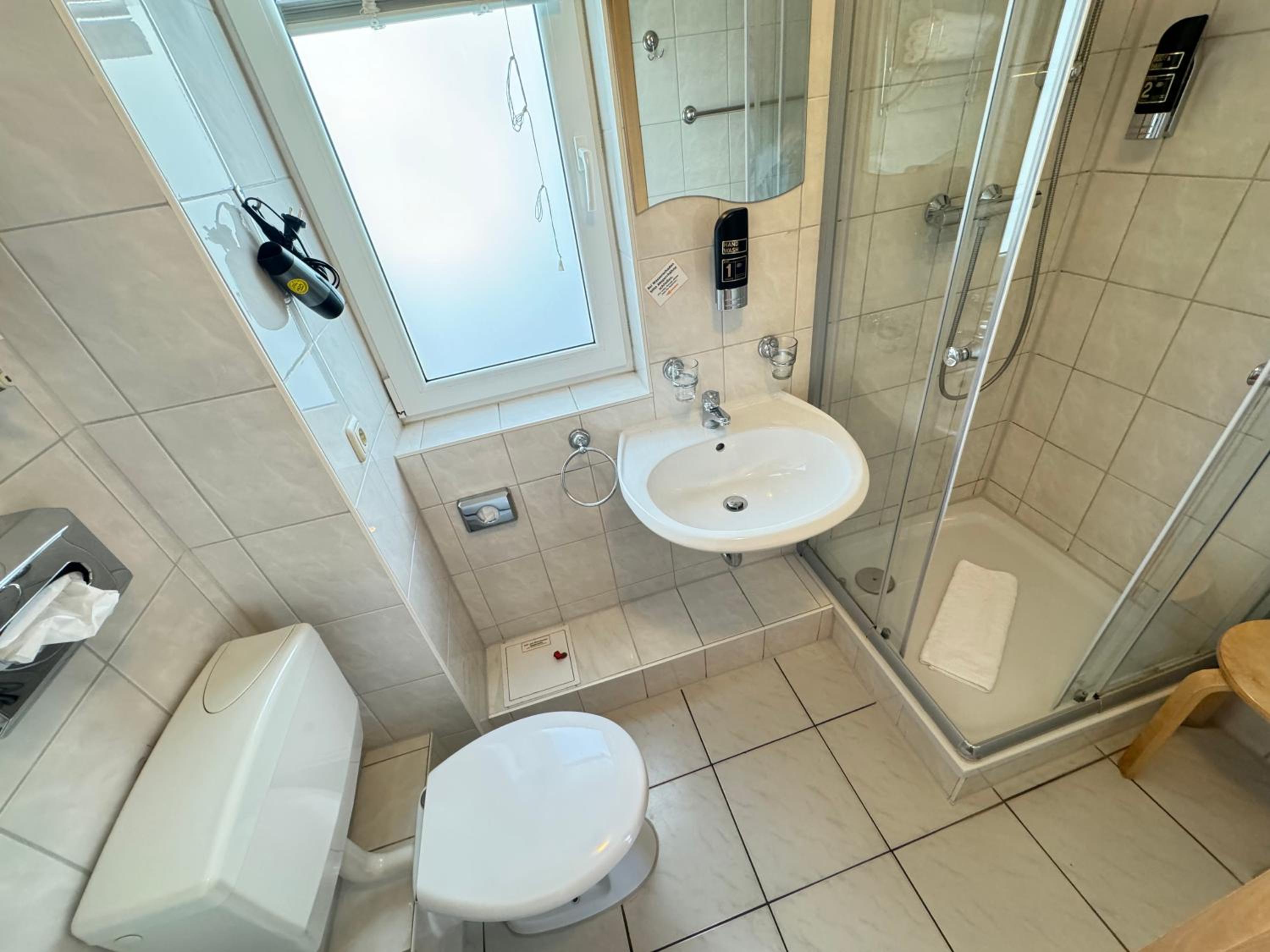 Triple Room - Photo 3