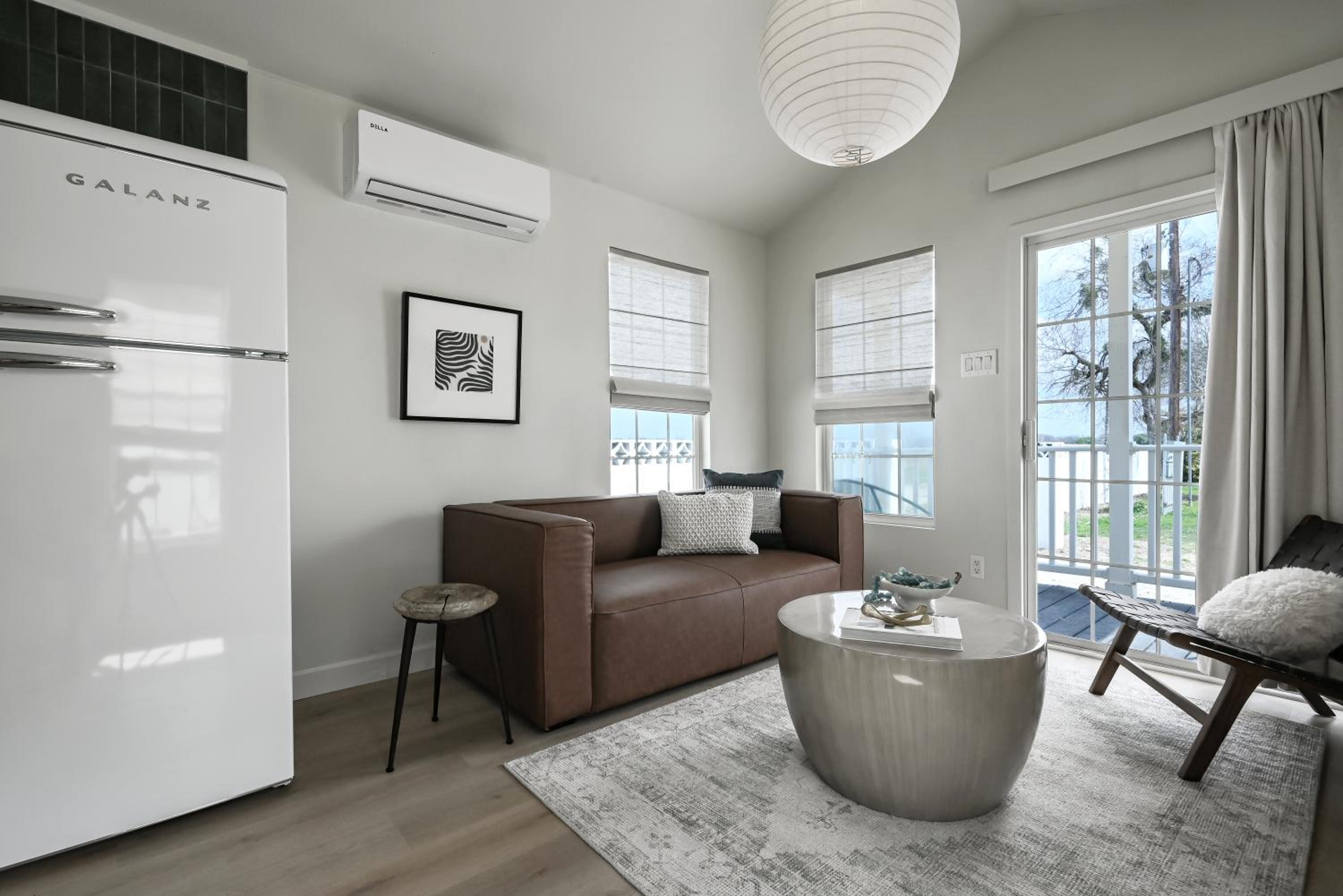 Deluxe Suite - Photo 10