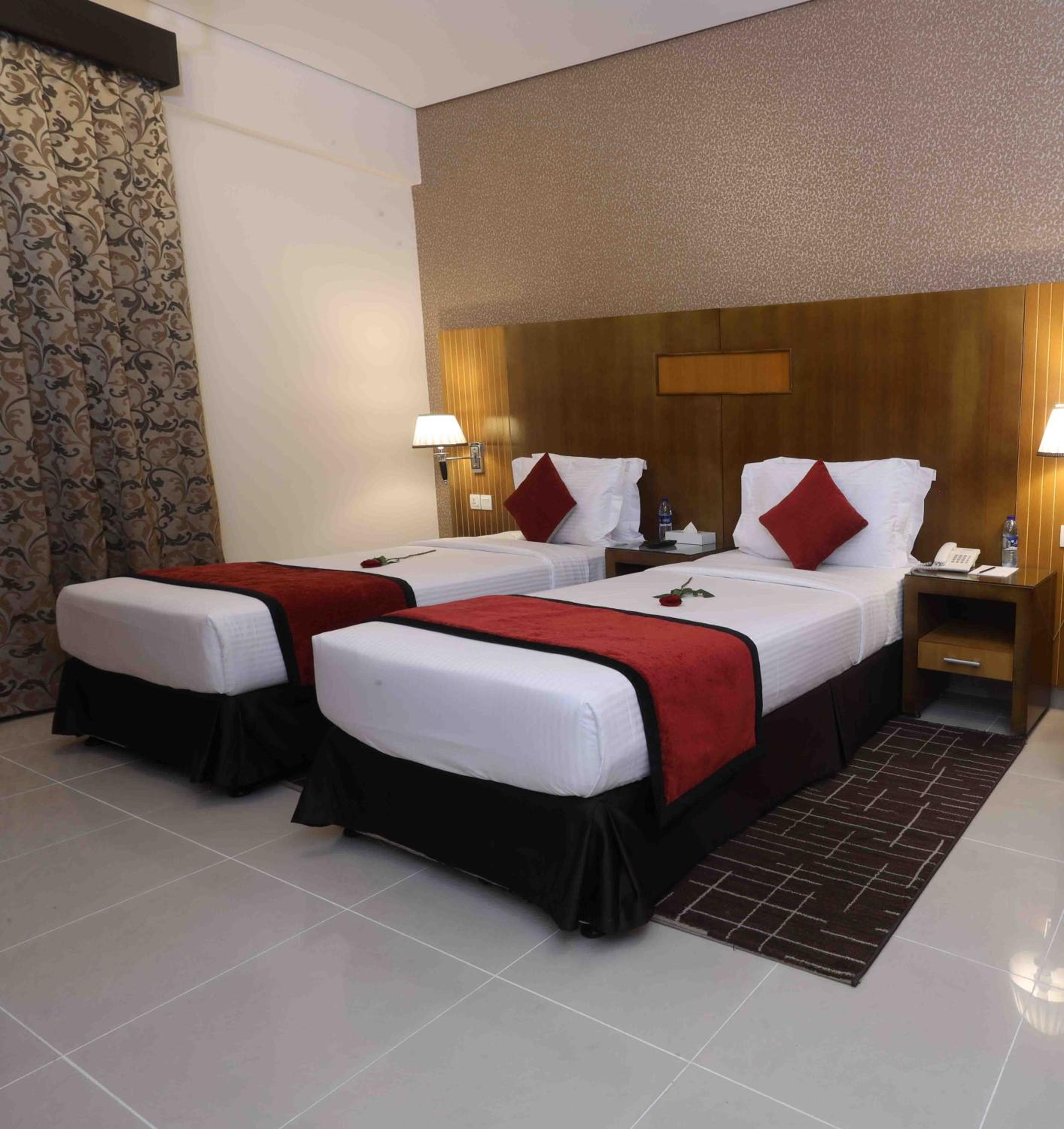 Standard King Room photo 1