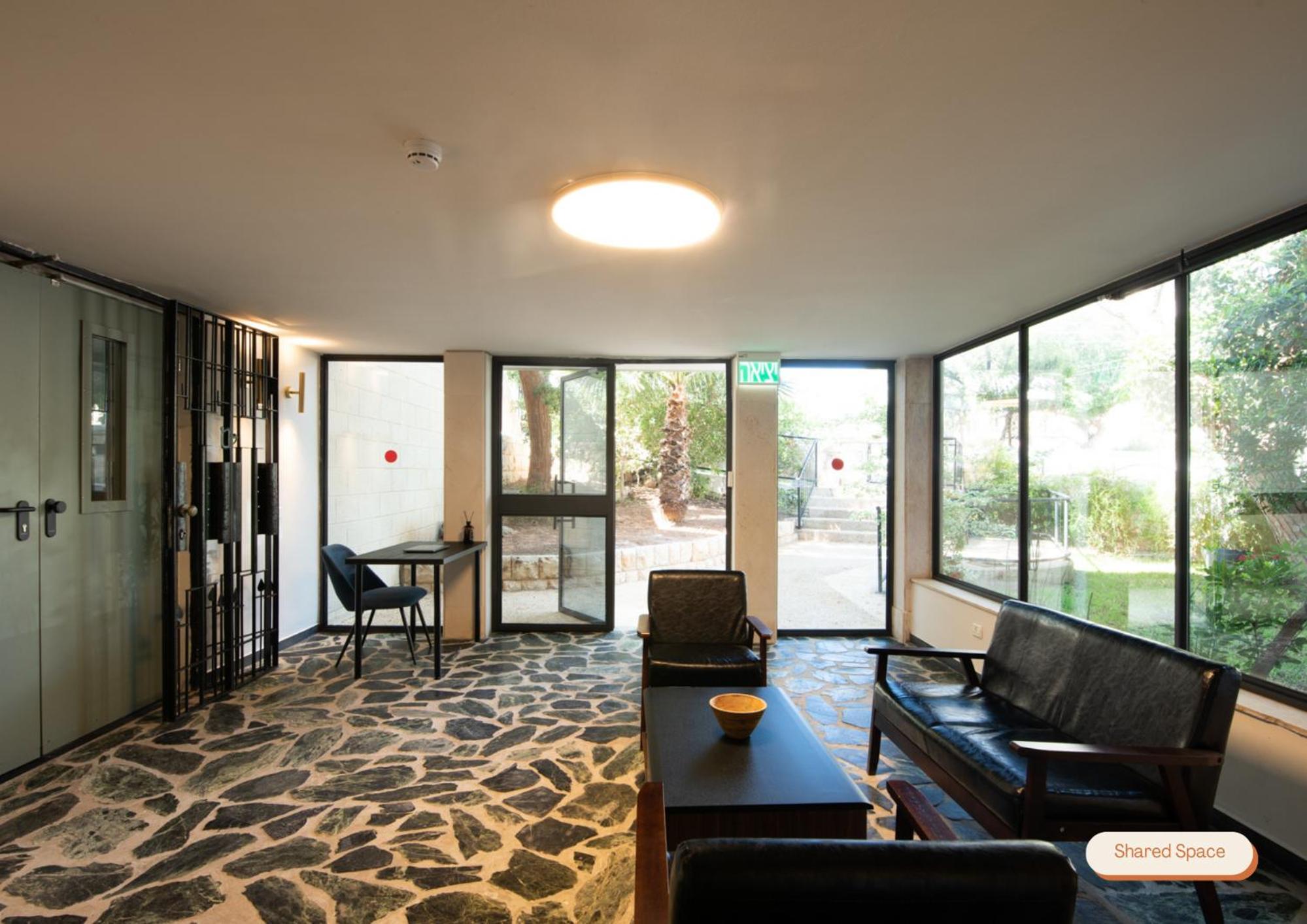 Superior Triple Room photo 2
