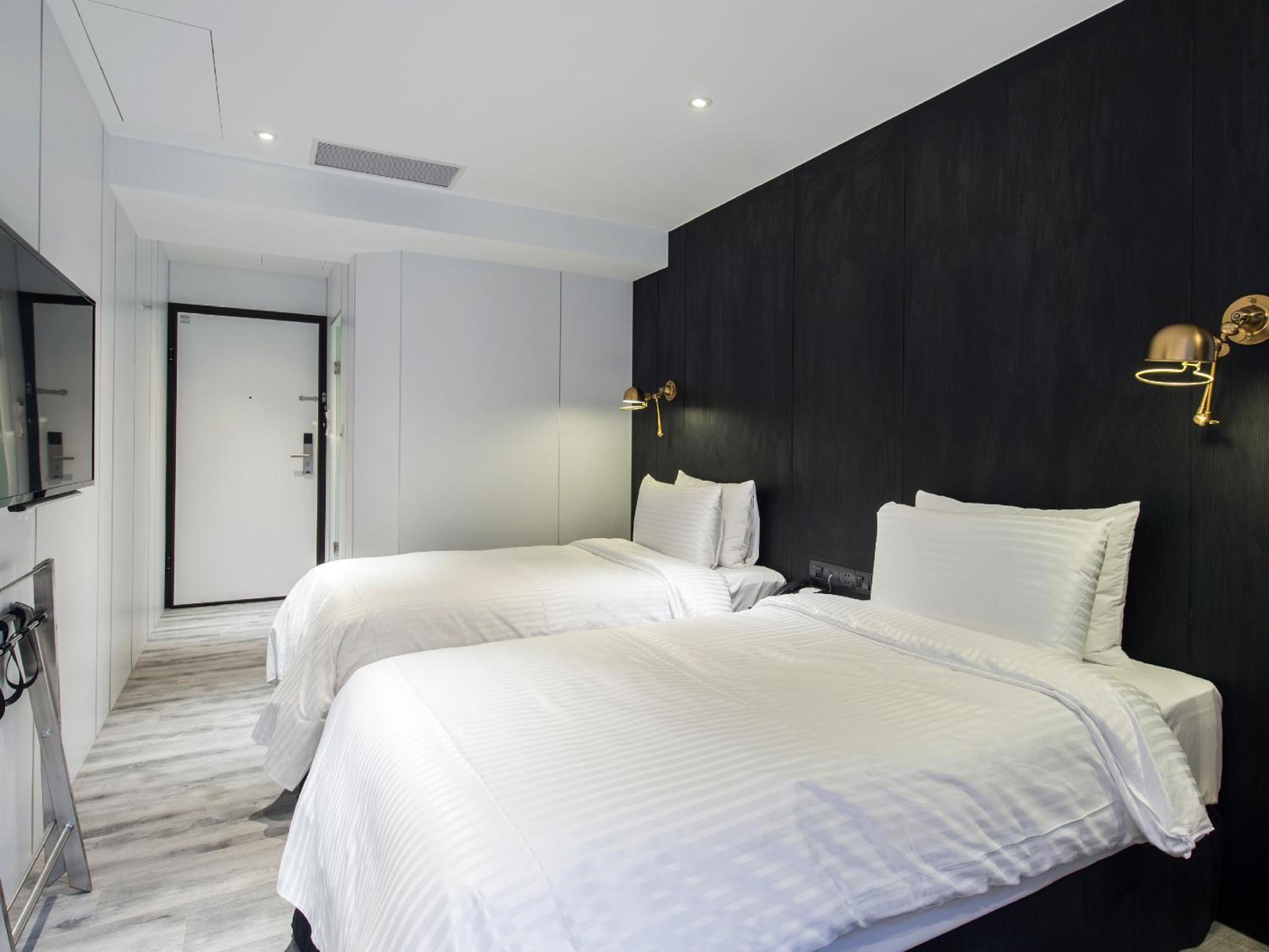 Classic Twin Room