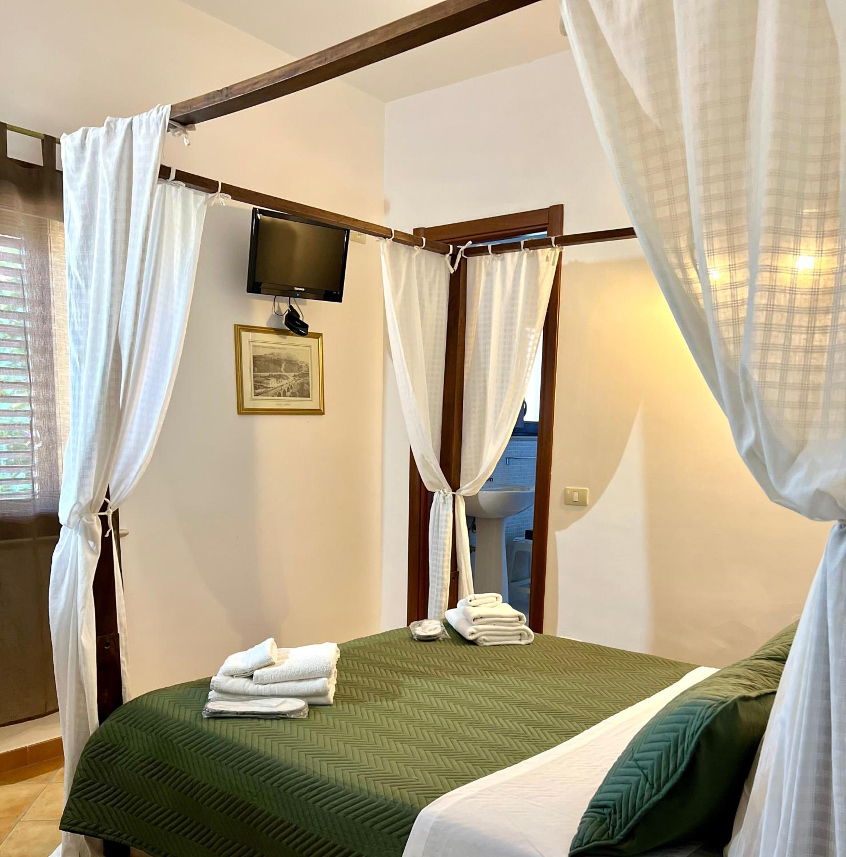 Double Room with Sea View photo 1