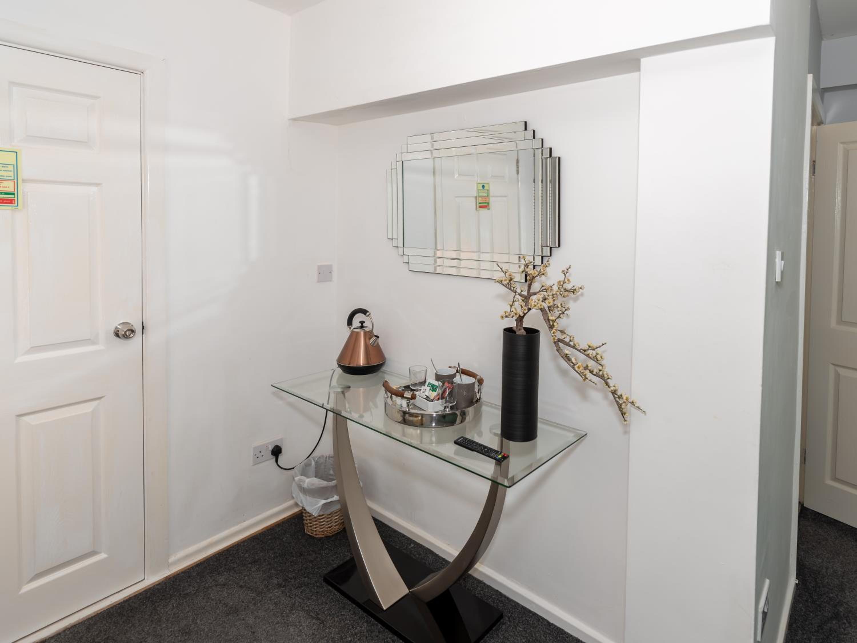 Deluxe Double Room With Shower photo 2