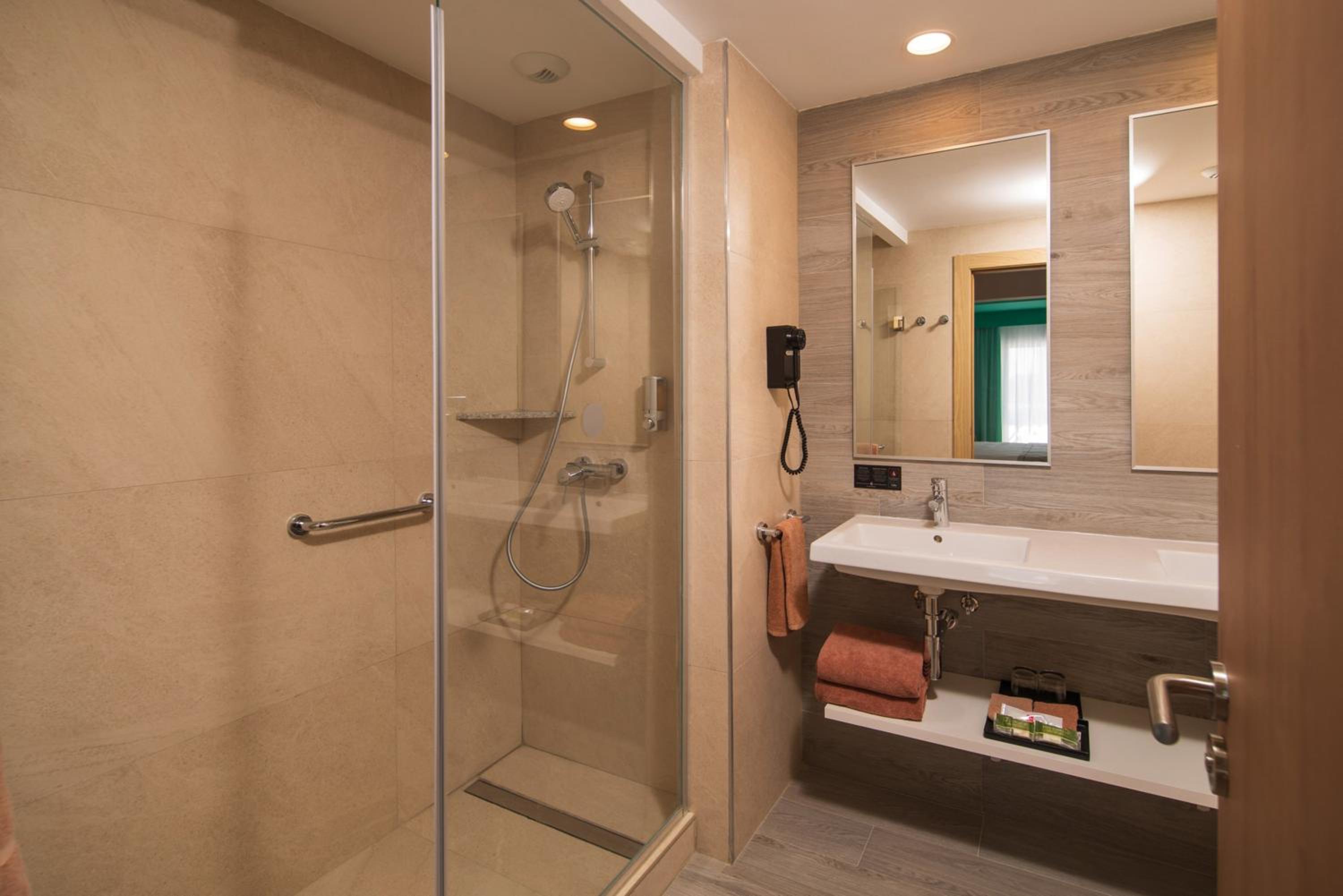 2 Bedroom Double Room Ocean View