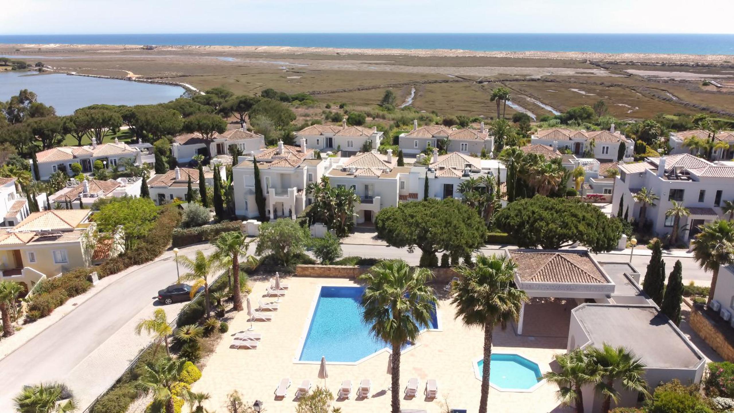 Villa - Beach Front photo 3