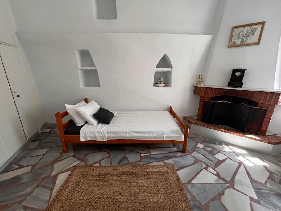 Two-Bedroom House photo 2