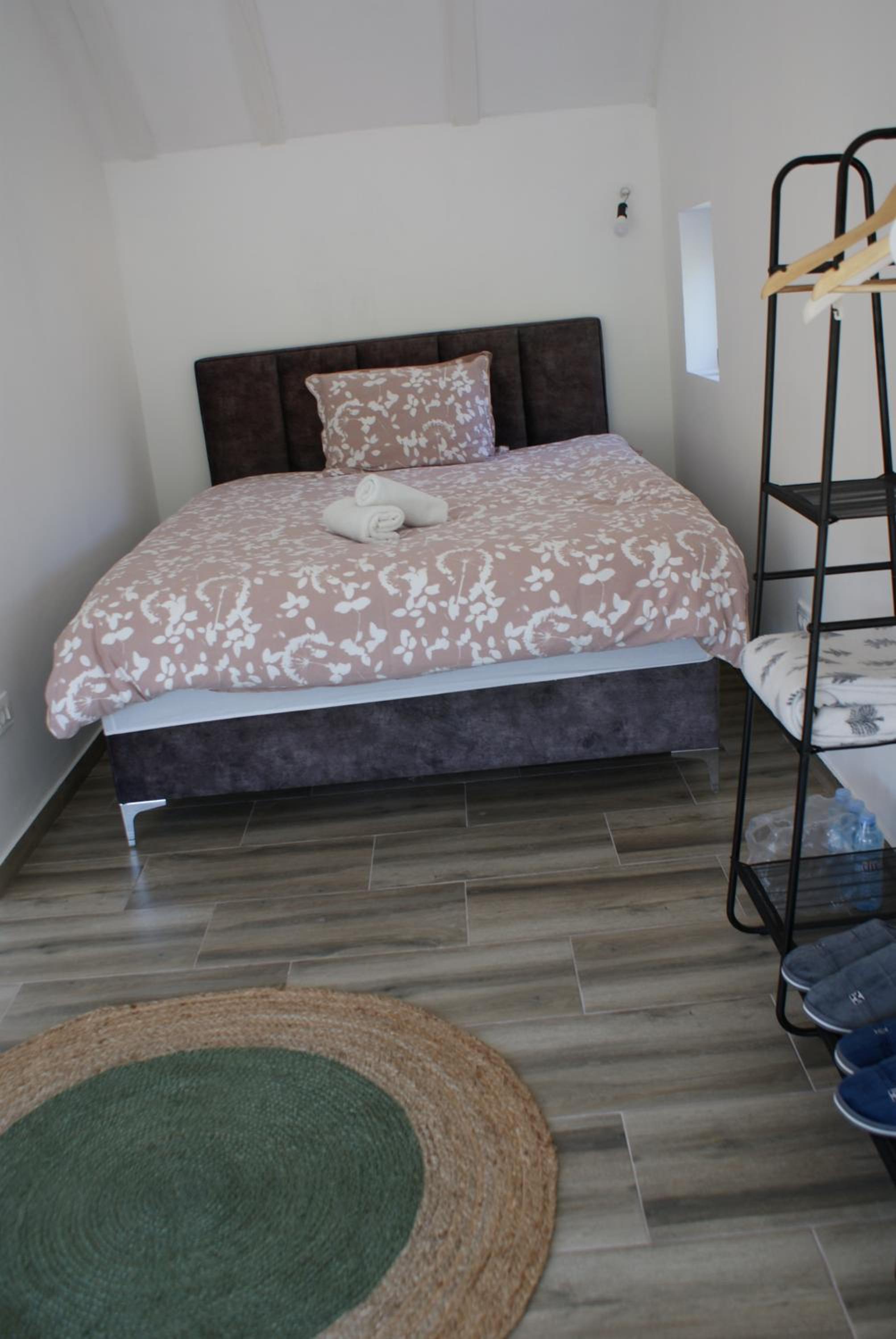 Deluxe Double Room (2 Adults + 1 Child) photo 2