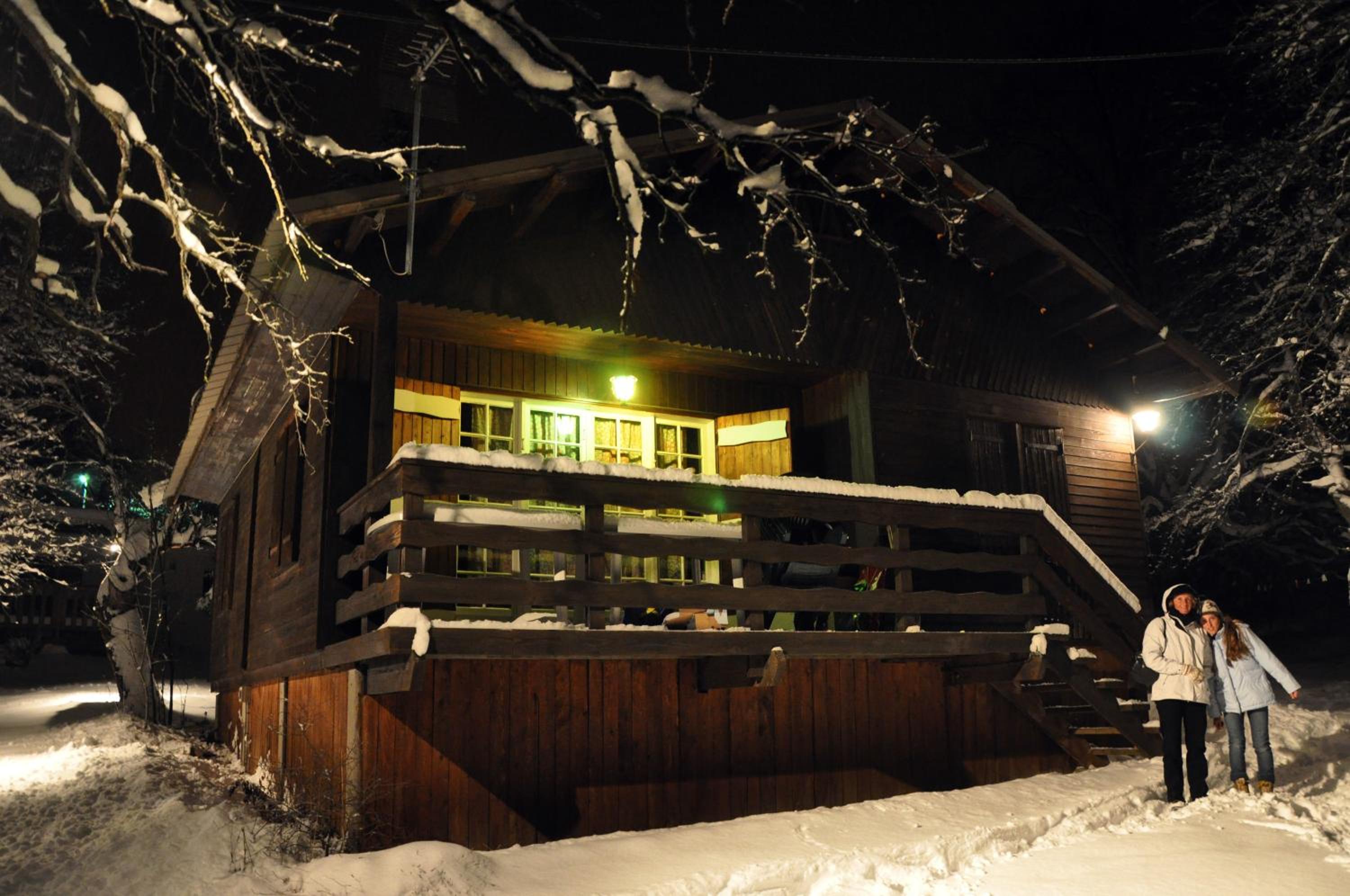 Three-Bedroom Chalet - Photo 8