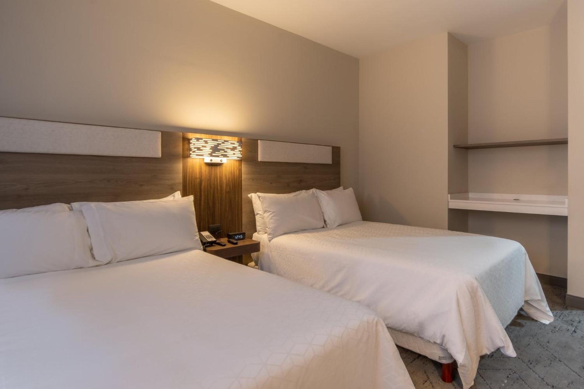 Executive Double Room with Two Double Beds - Photo 5