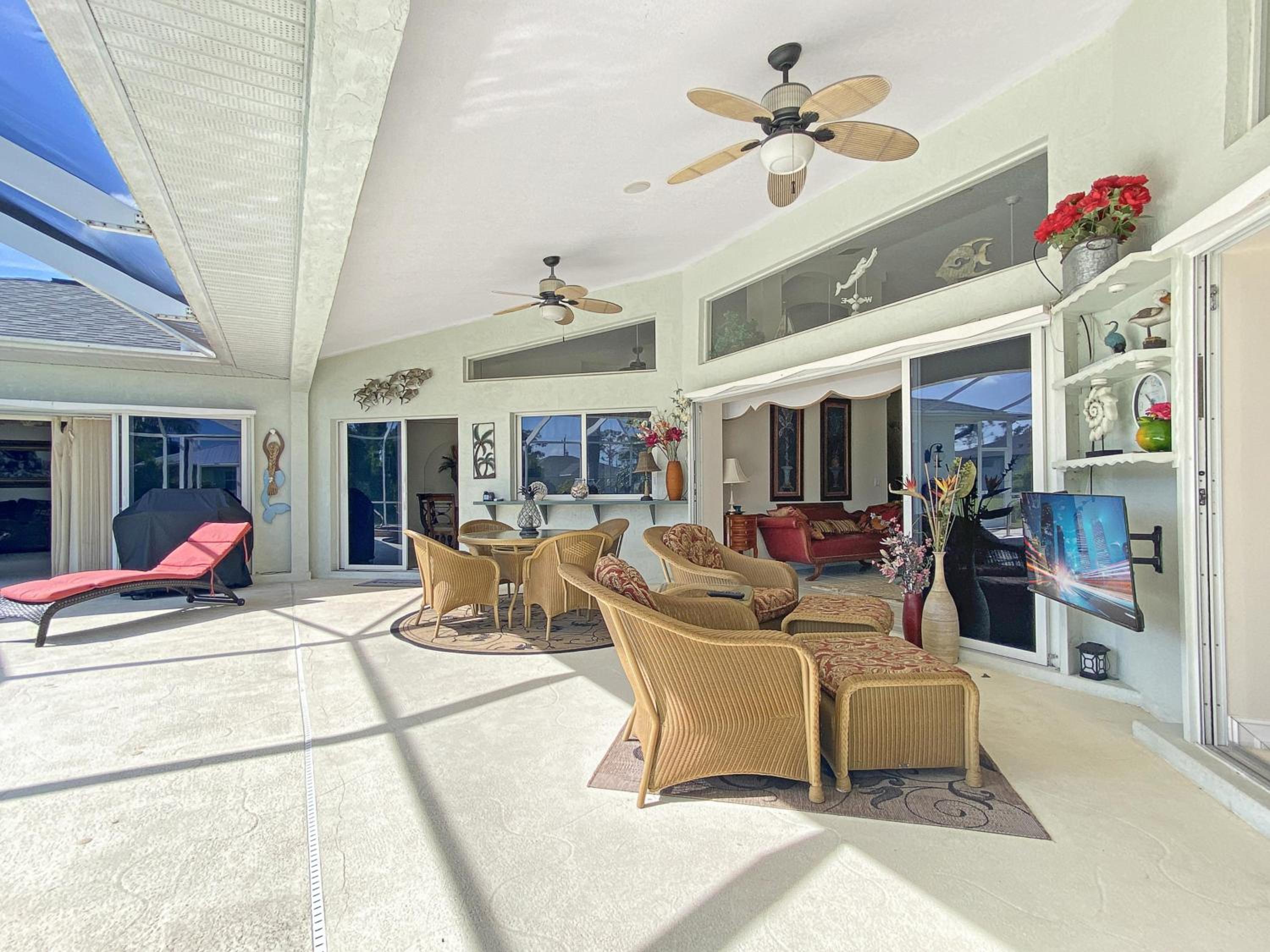 Four-Bedroom Villa photo 2