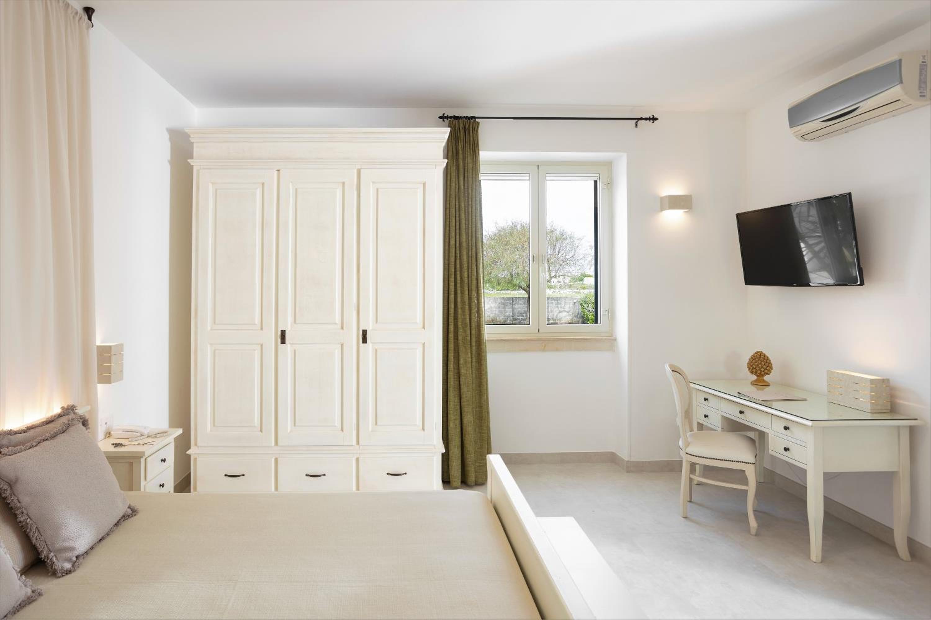 Premium Triple Room photo 2