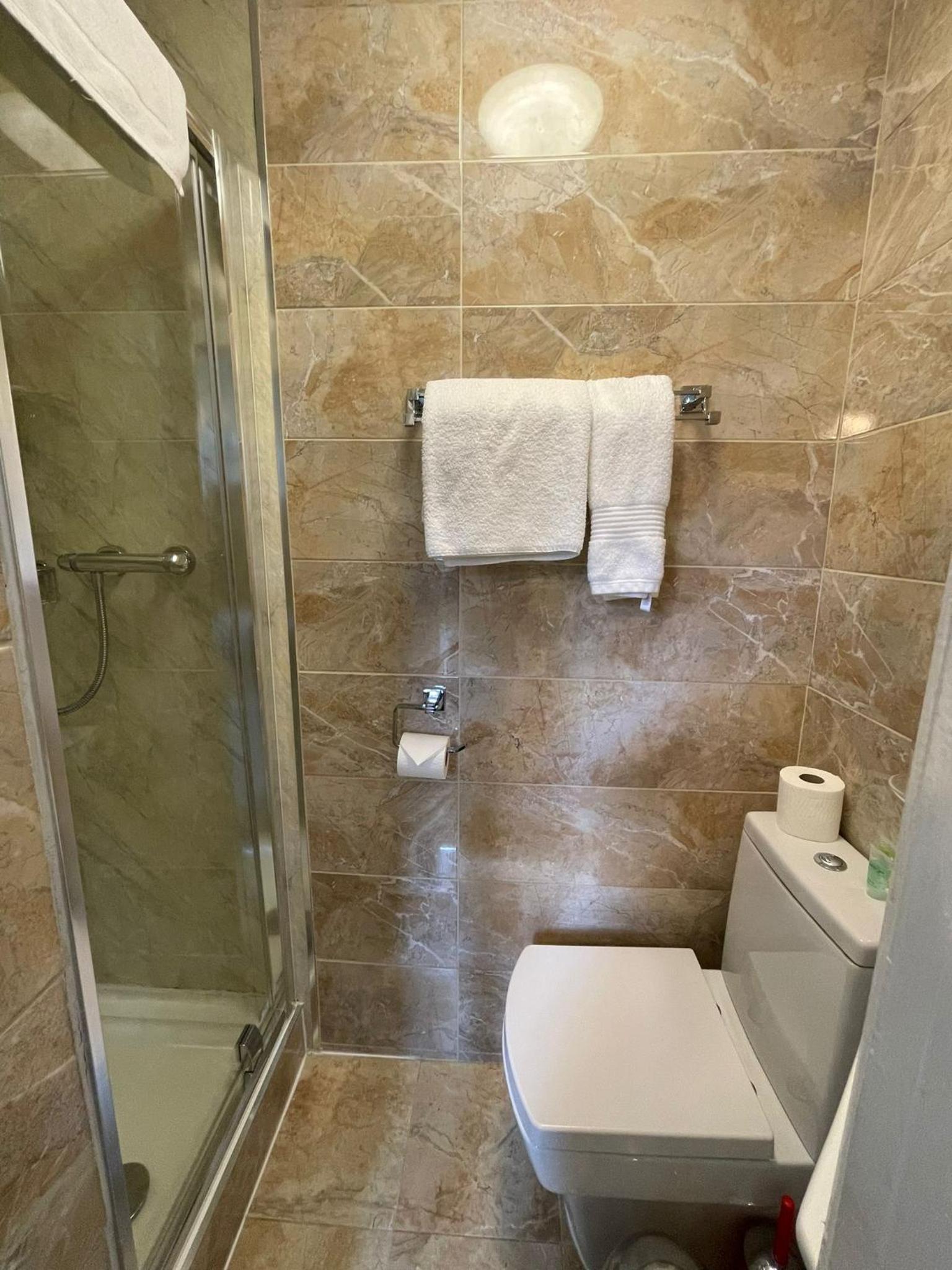 Single Room photo 3