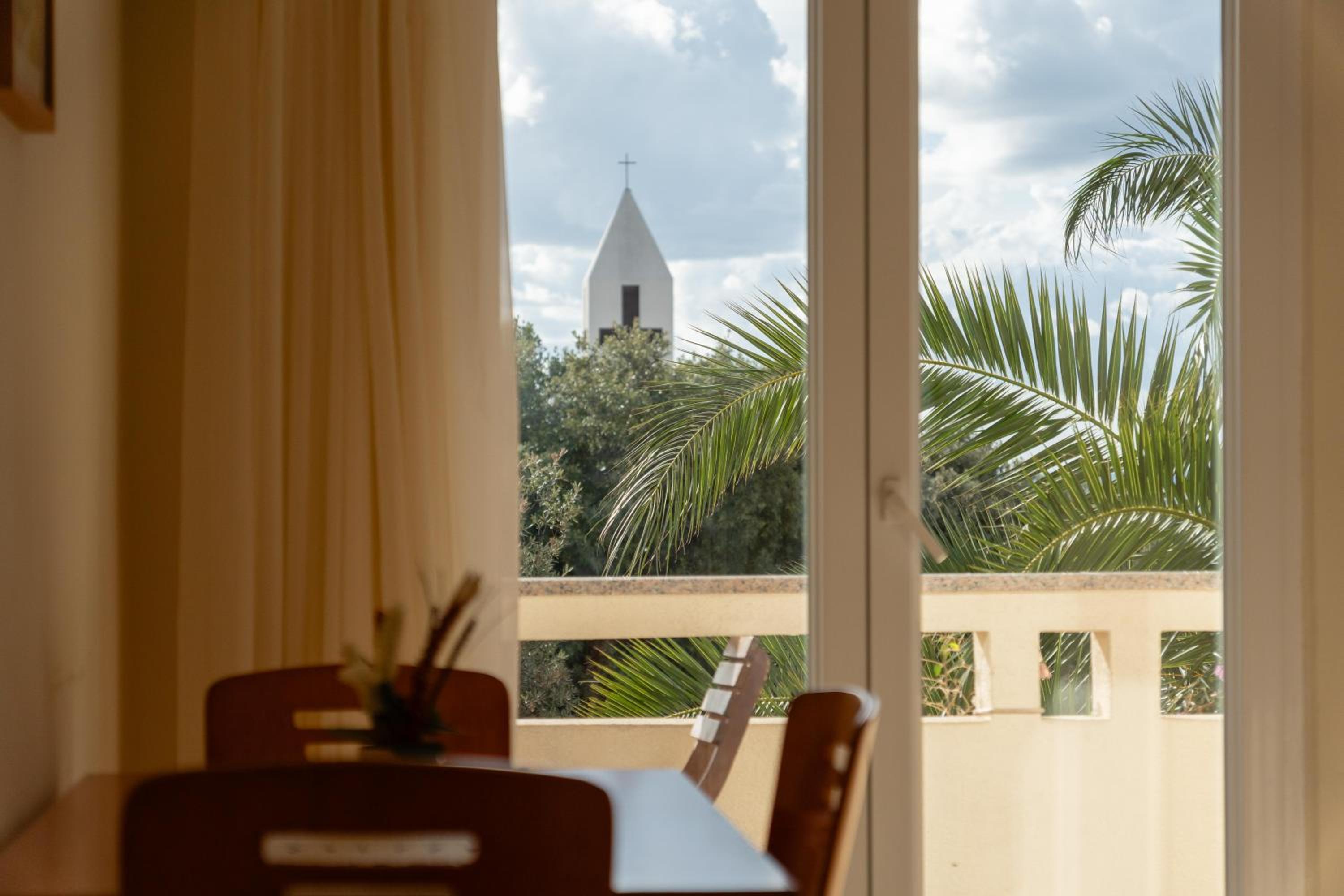 Apartment with Balcony