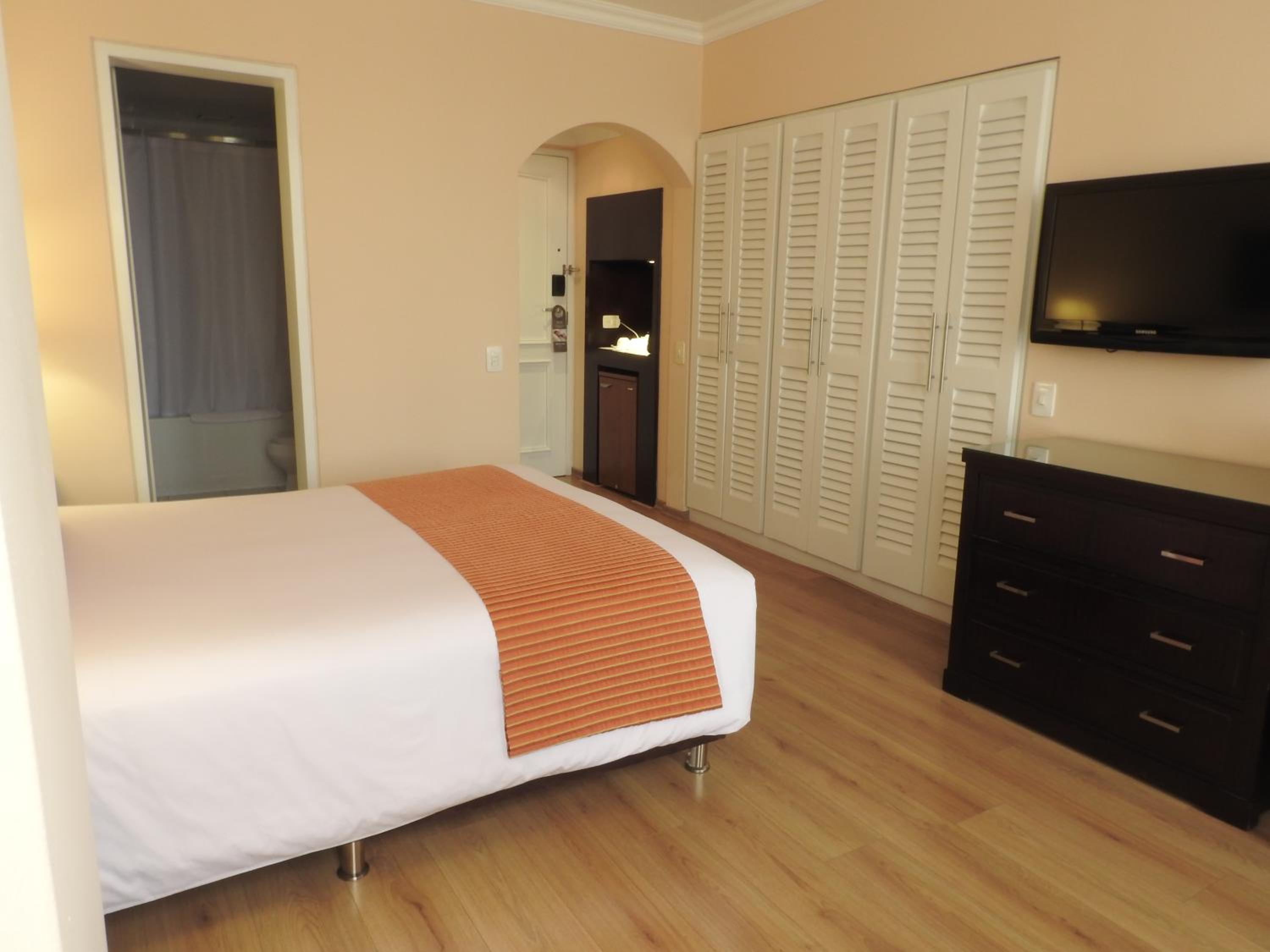 Superior Queen Room - Photo 12