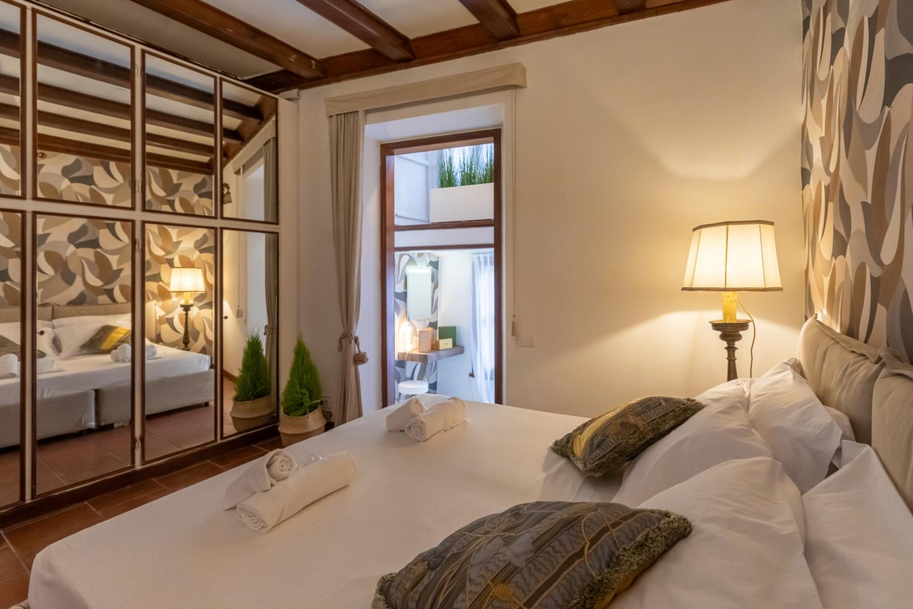 One-Bedroom Apartment with City View