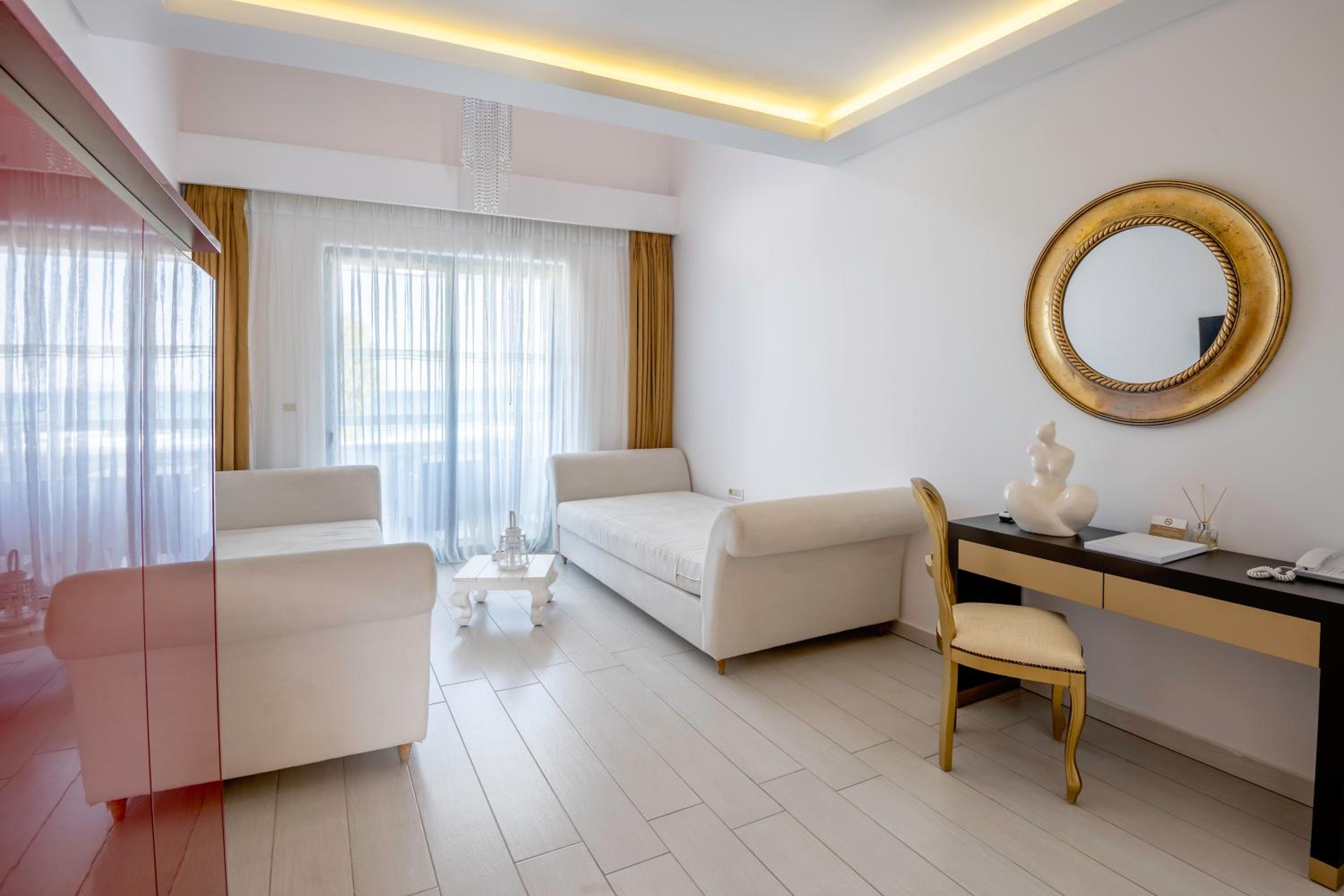 Villa - Split Level - Photo 12