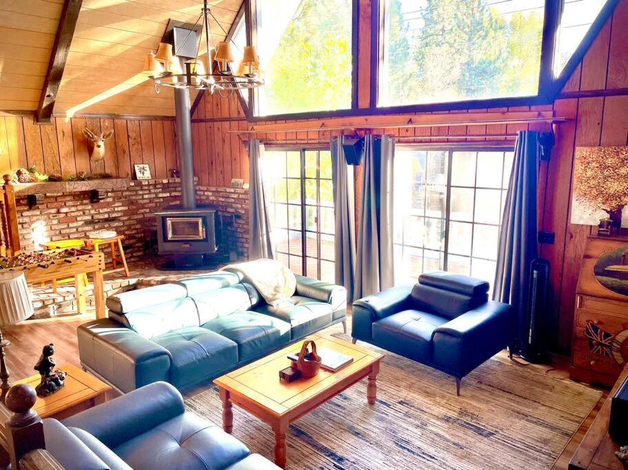 Three-Bedroom Chalet photo 2