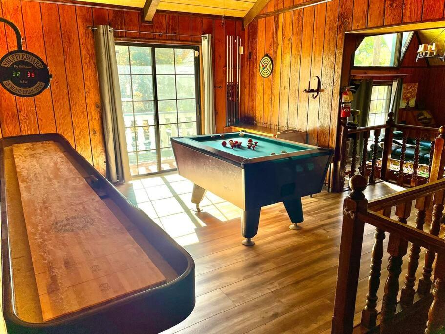 Three-Bedroom Chalet photo 3