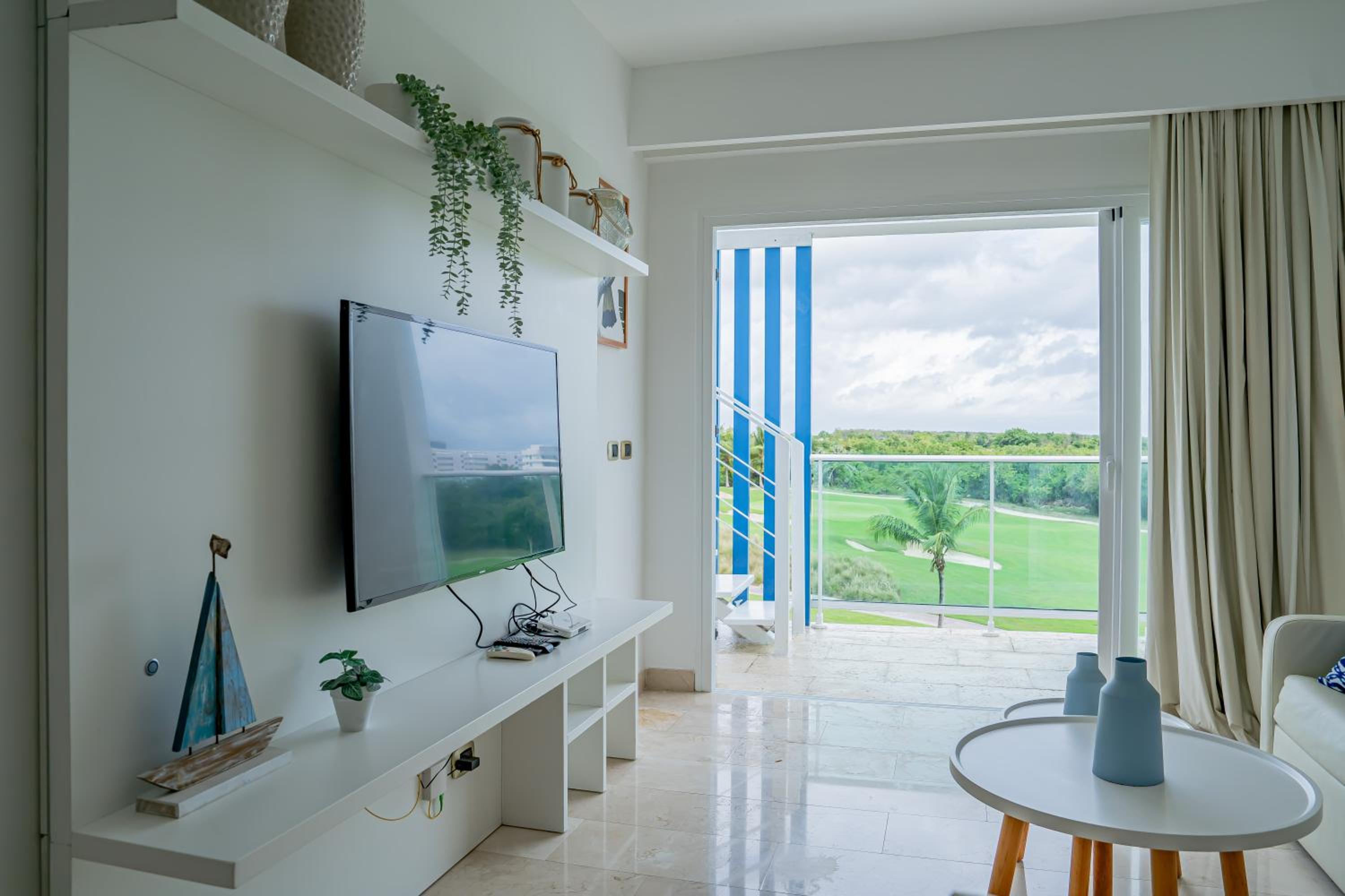 Two-Bedroom Apartment with Terrace photo 3