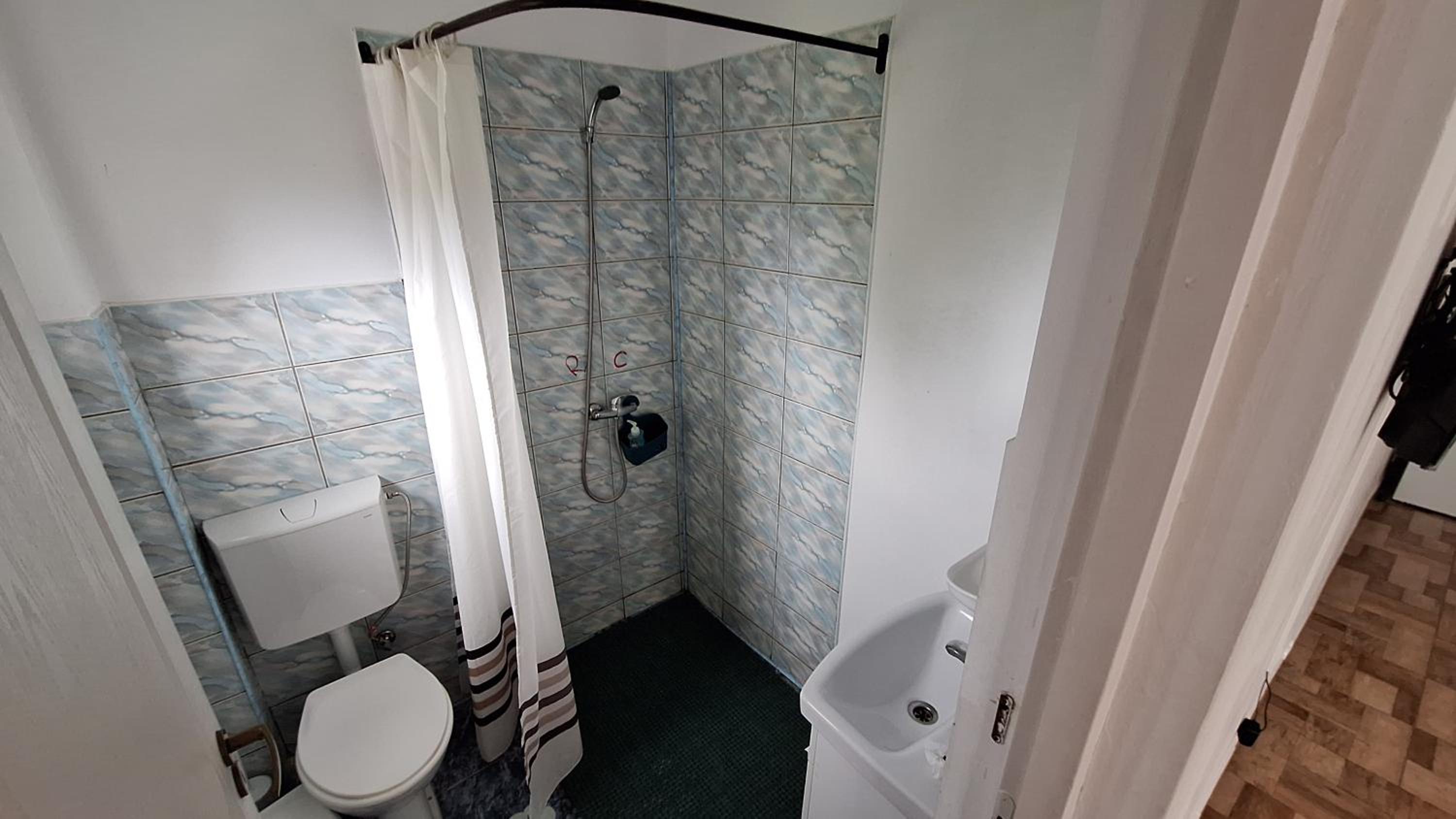 Budget Double or Twin Room photo 3