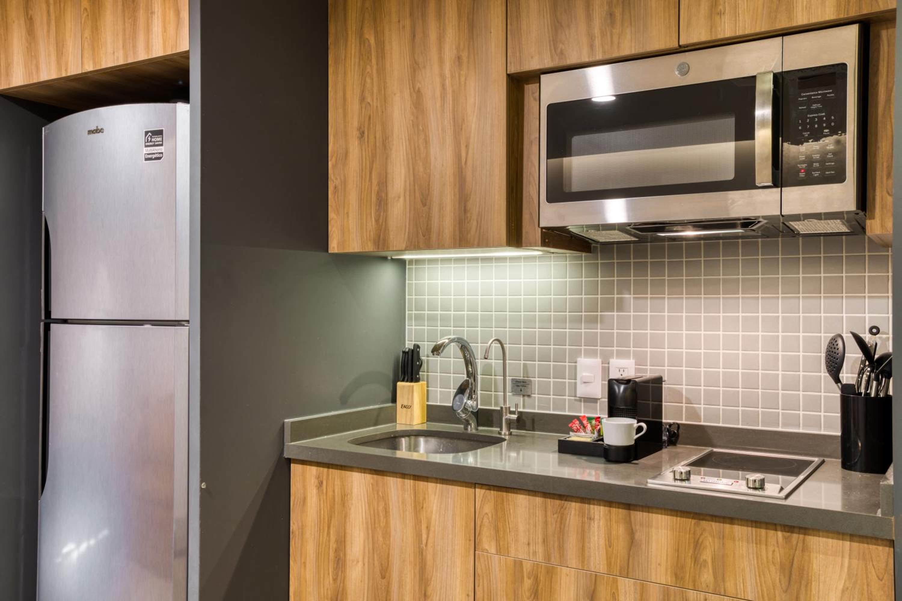 Premium Two-Bedroom Apartment - Photo 6
