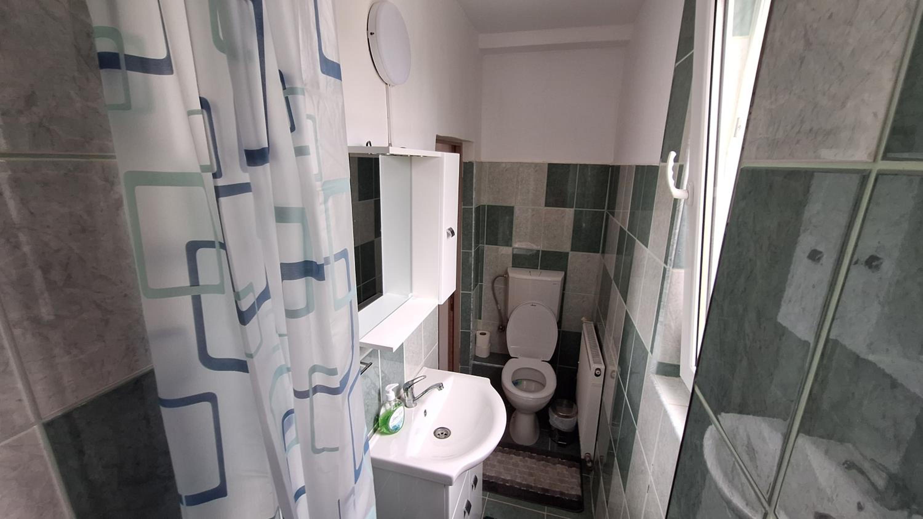 Twin Room with Bathroom photo 3