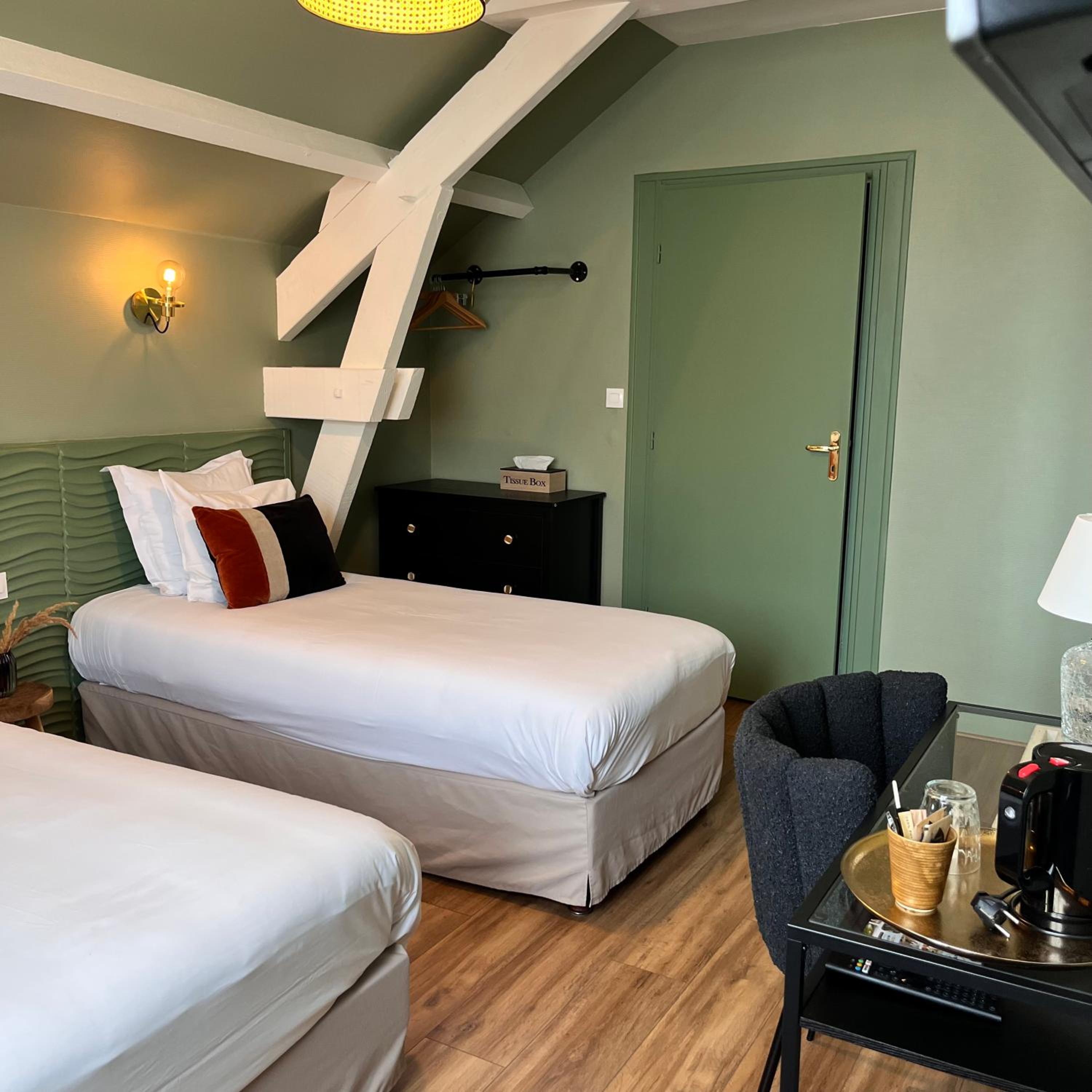 Standard Triple Room - Photo 5