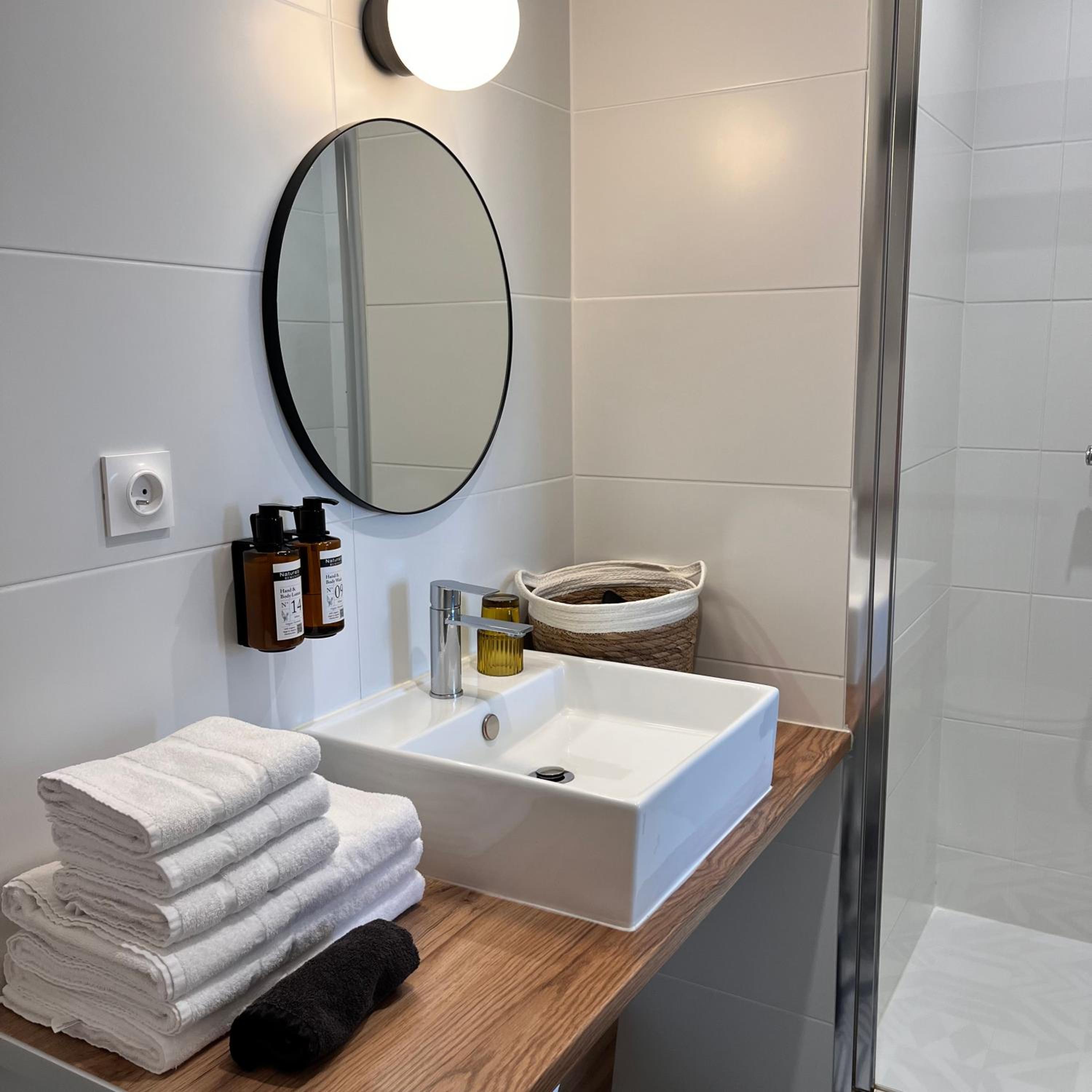 Standard Triple Room - Photo 7