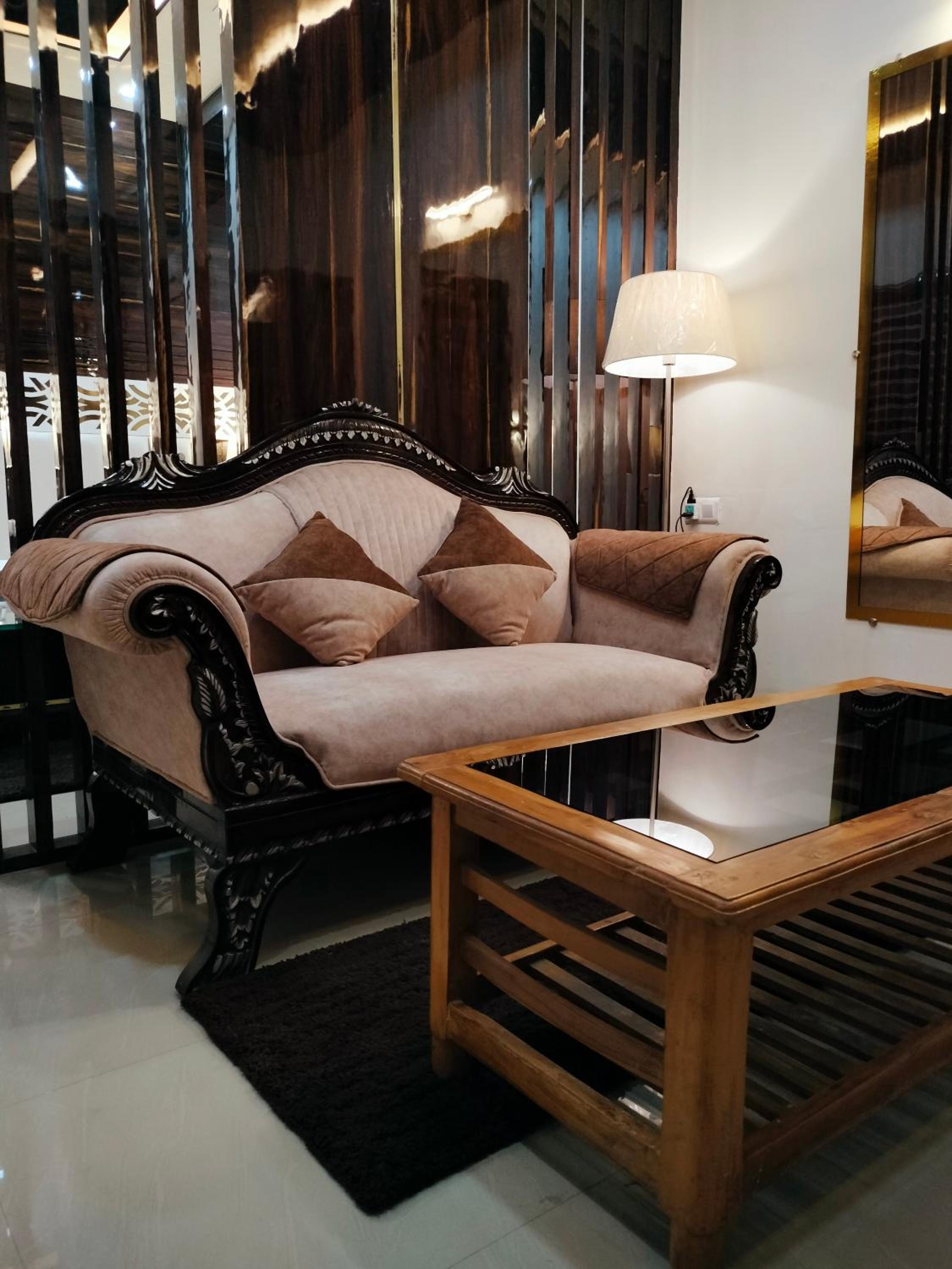 Executive Suite - Photo 34