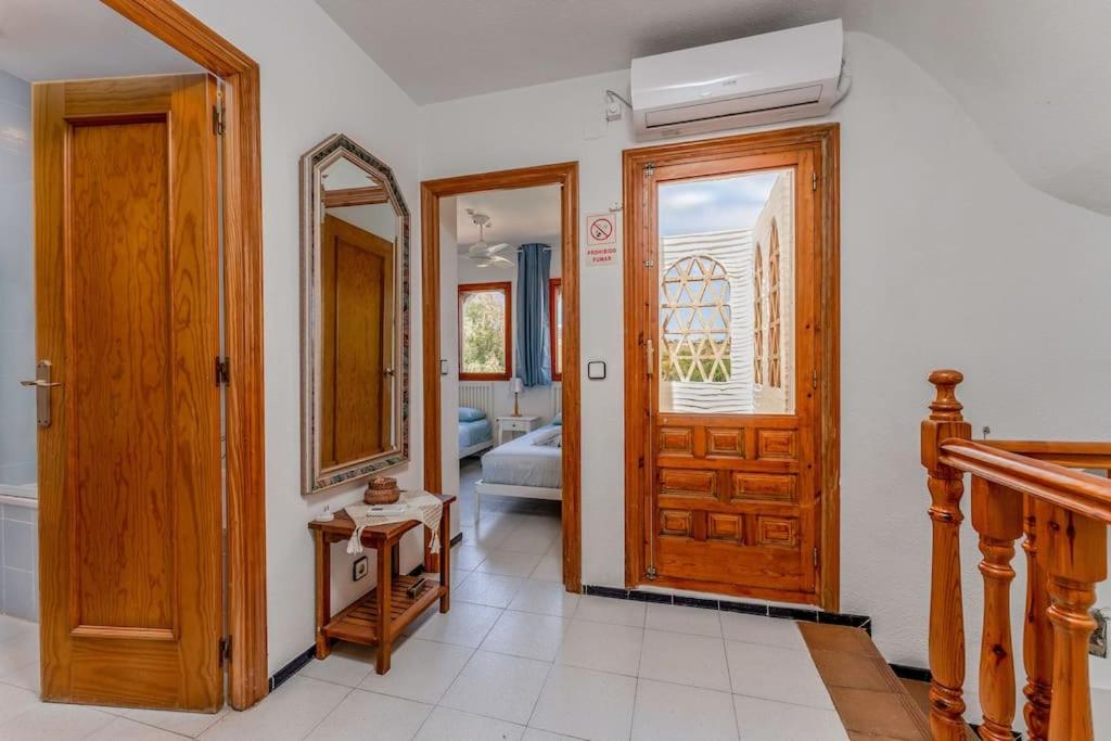 Three-Bedroom Villa photo 2