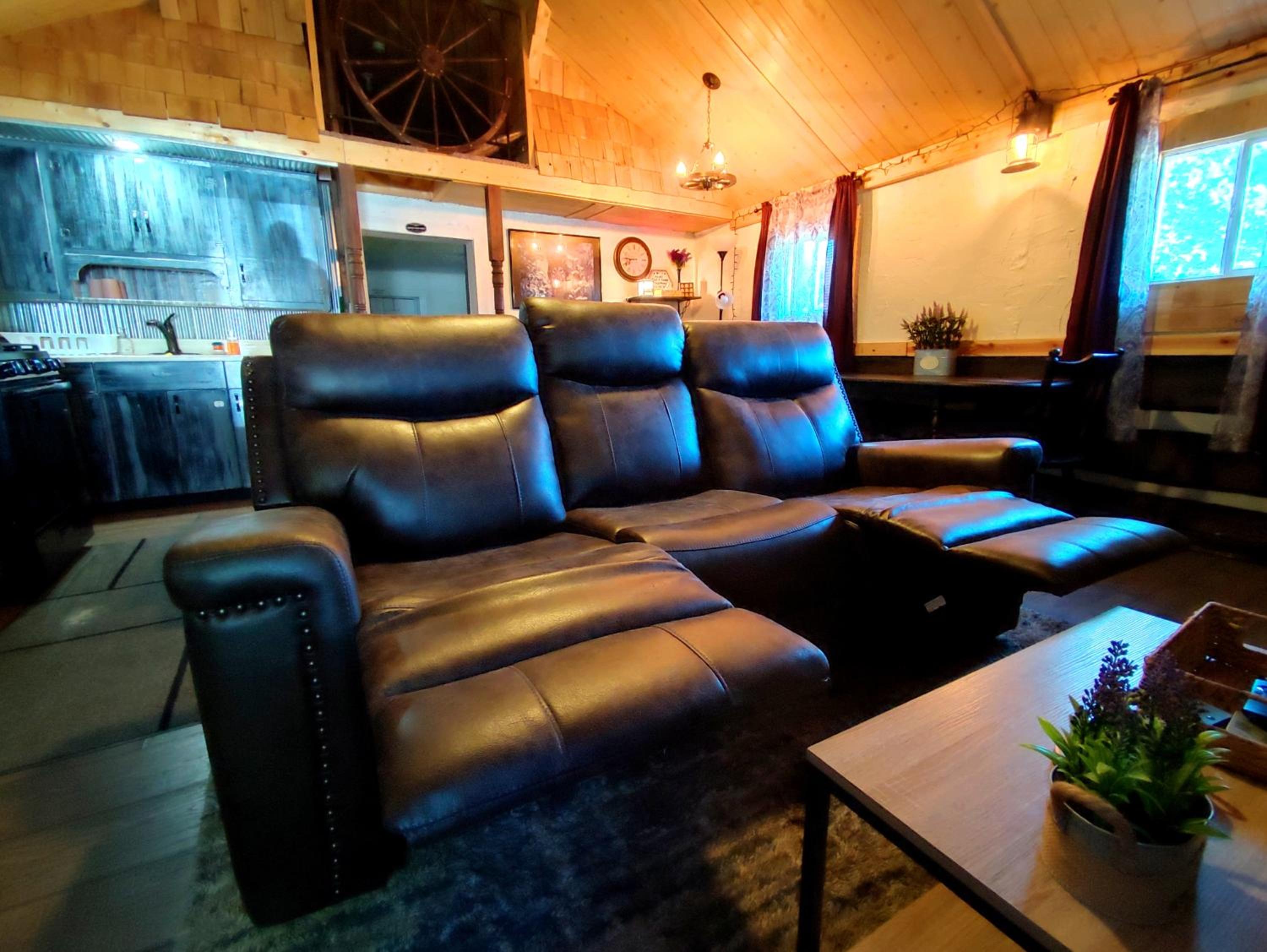 One-Bedroom House - Photo 5