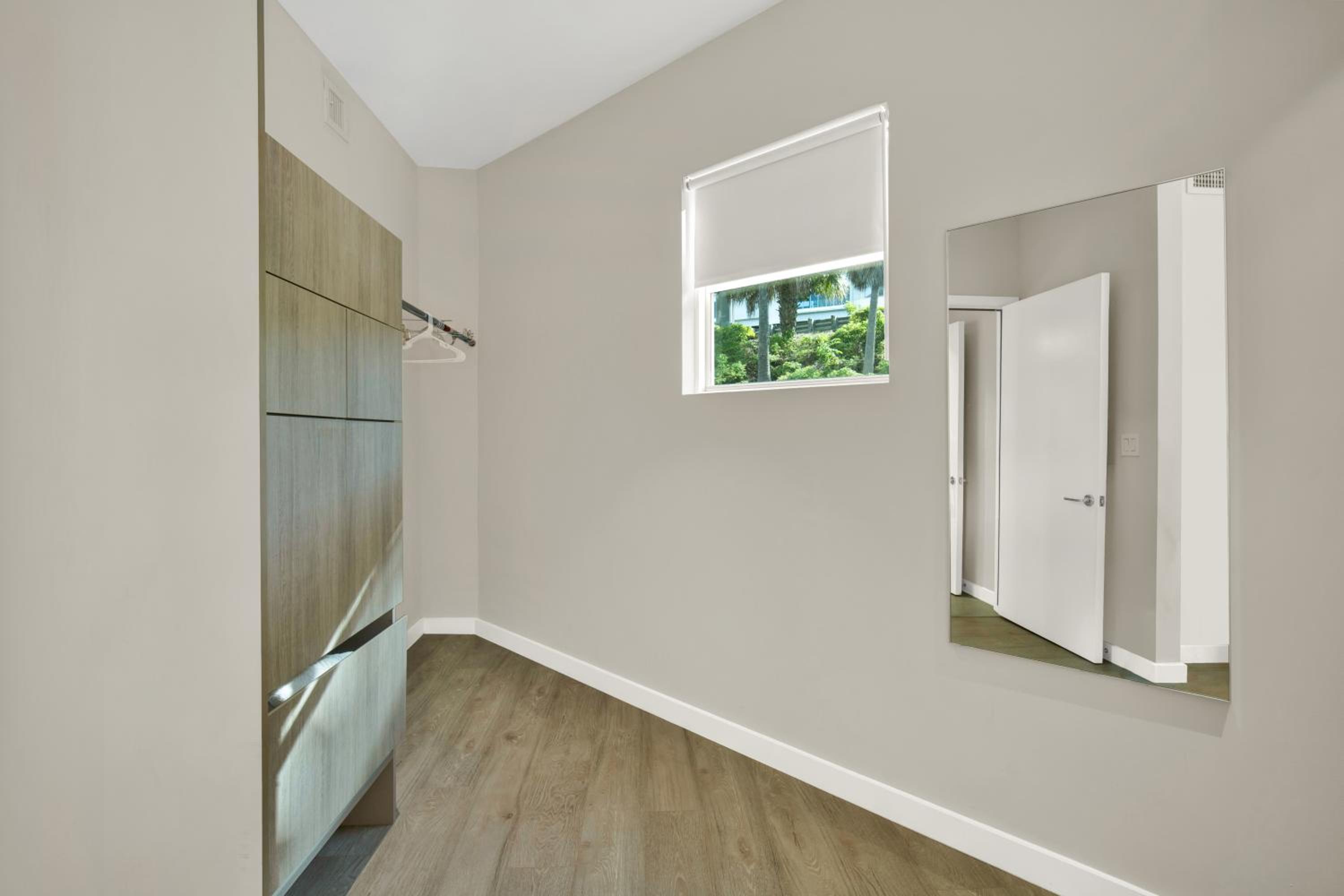 Four-Bedroom House photo 1