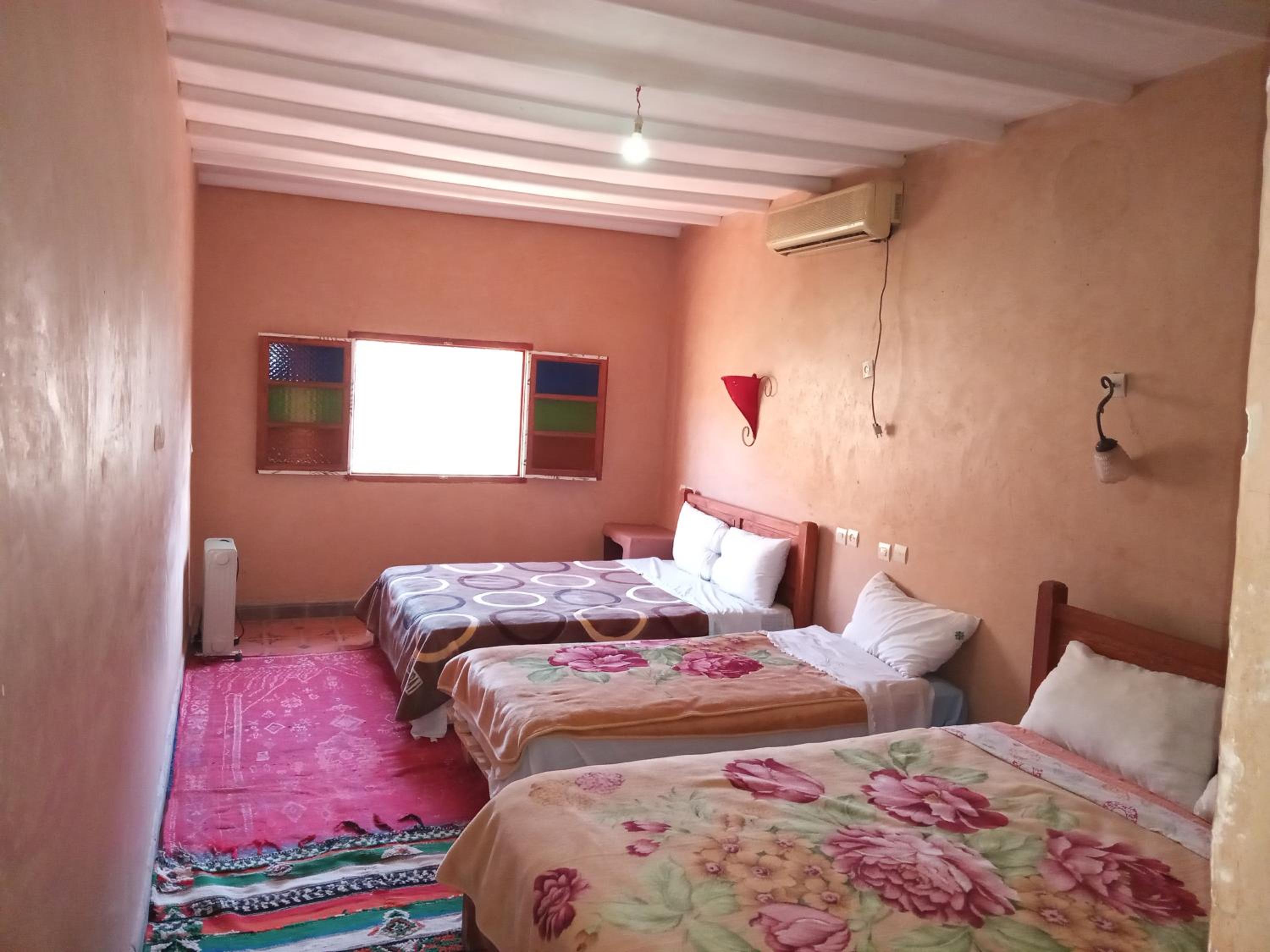 Quadruple Room with Garden View - Photo 5