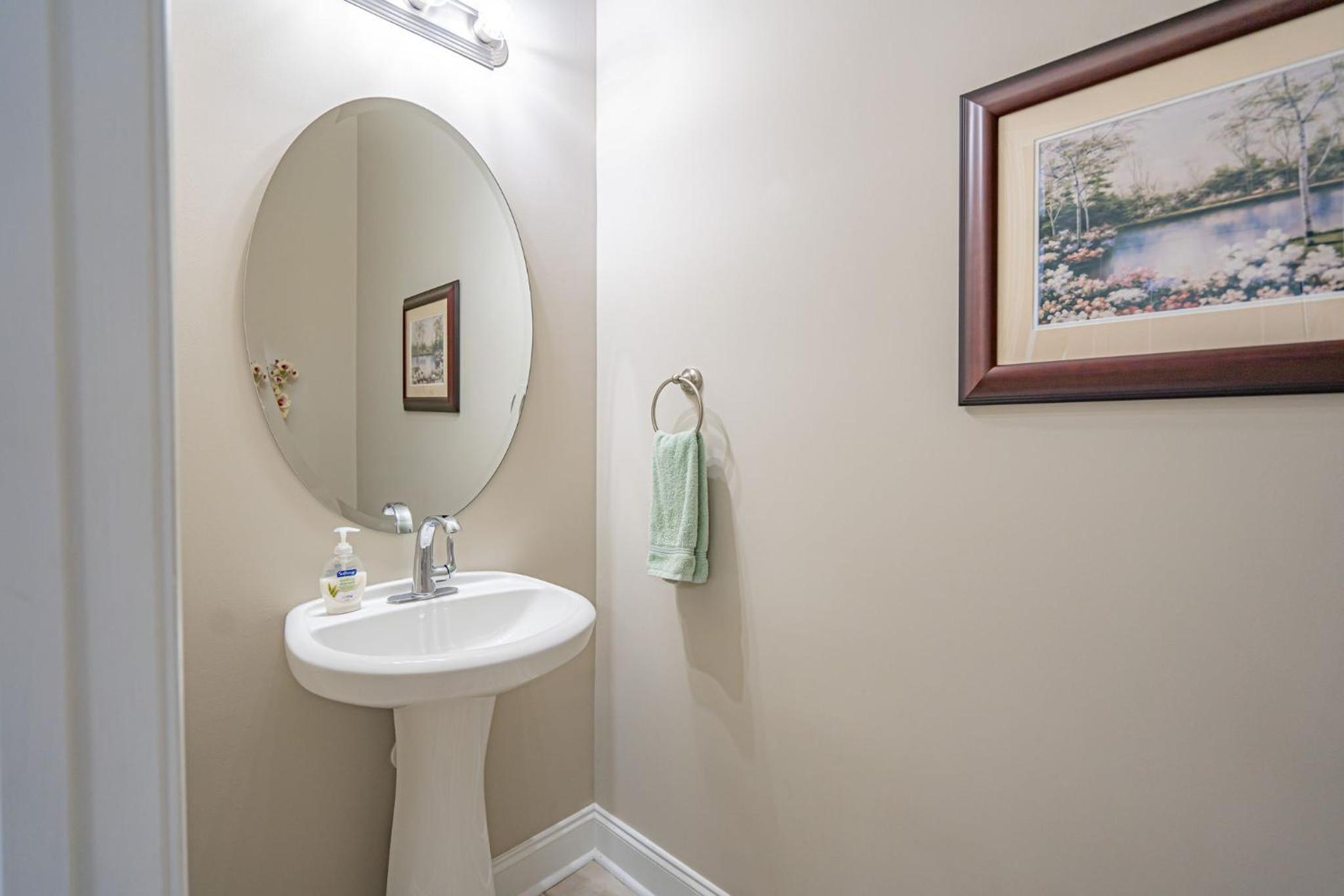 Four-Bedroom House photo 2