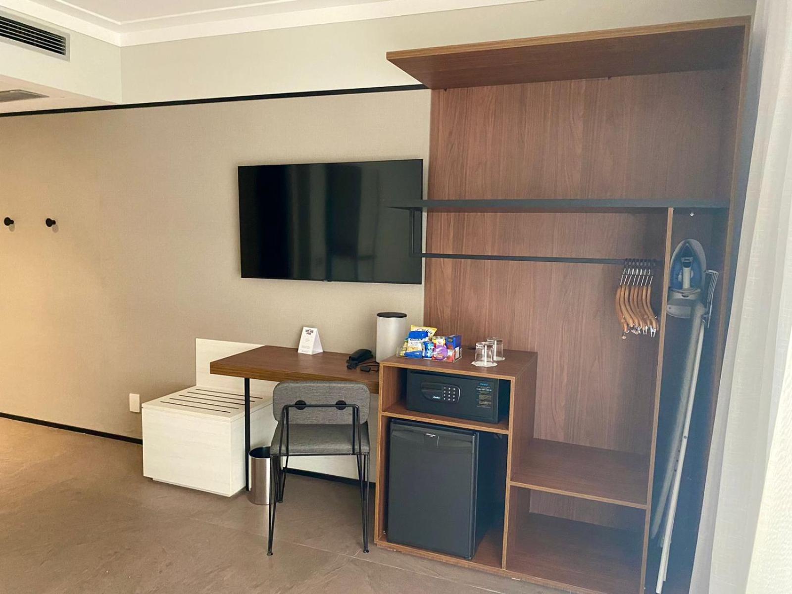 Standard PwD Disability Access - 2 Single Beds - Photo 1