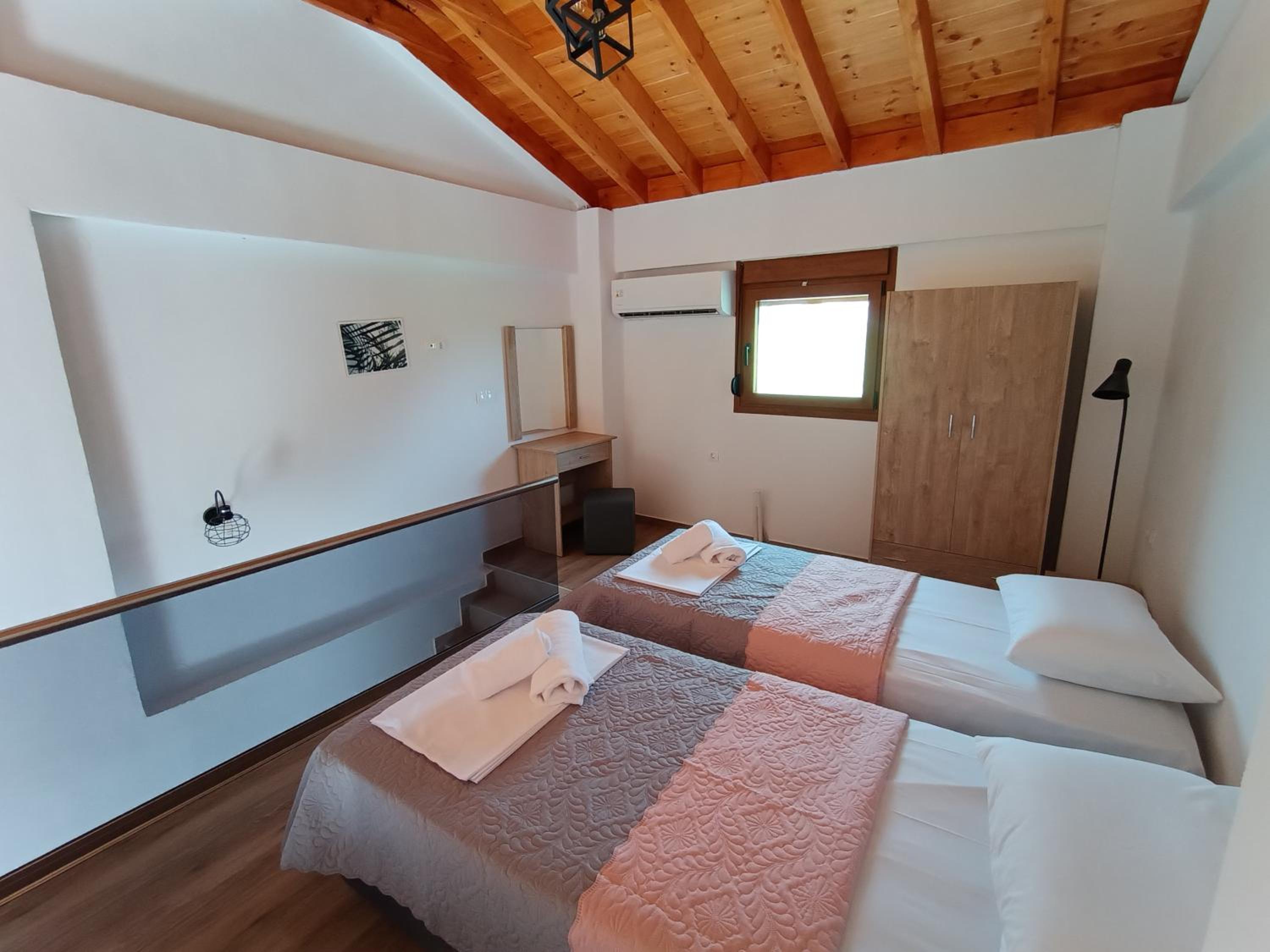 Deluxe Family Suite