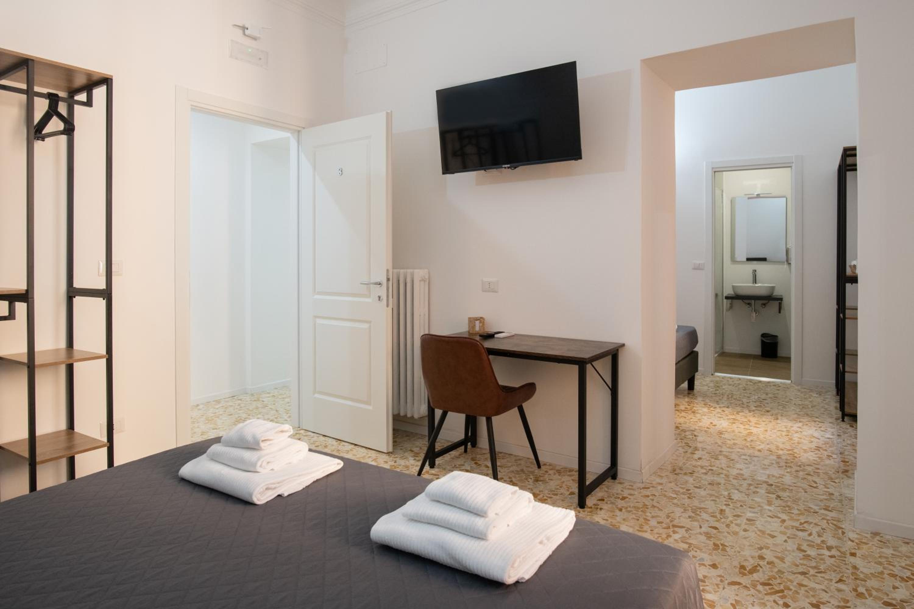 Comfort Triple Room photo 3
