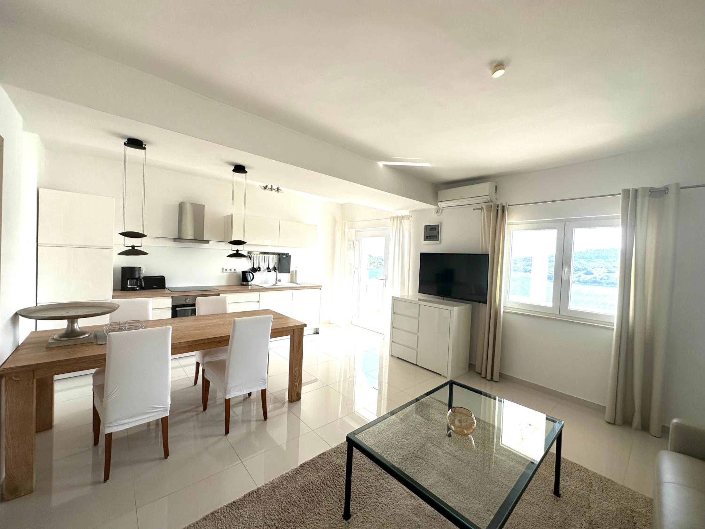 Apartment With Sea View photo 3