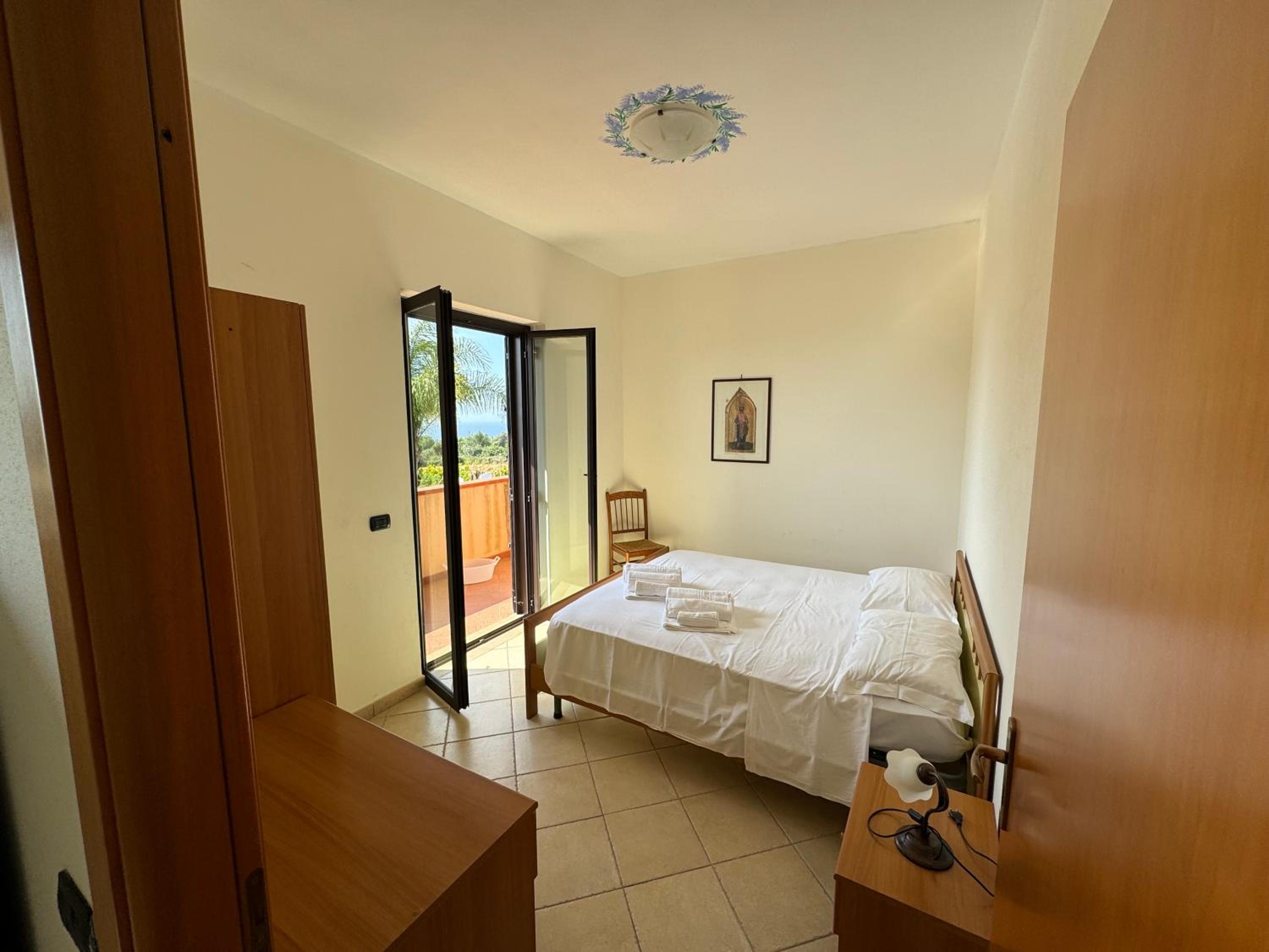 Two-Bedroom Apartment With Pool View photo 3