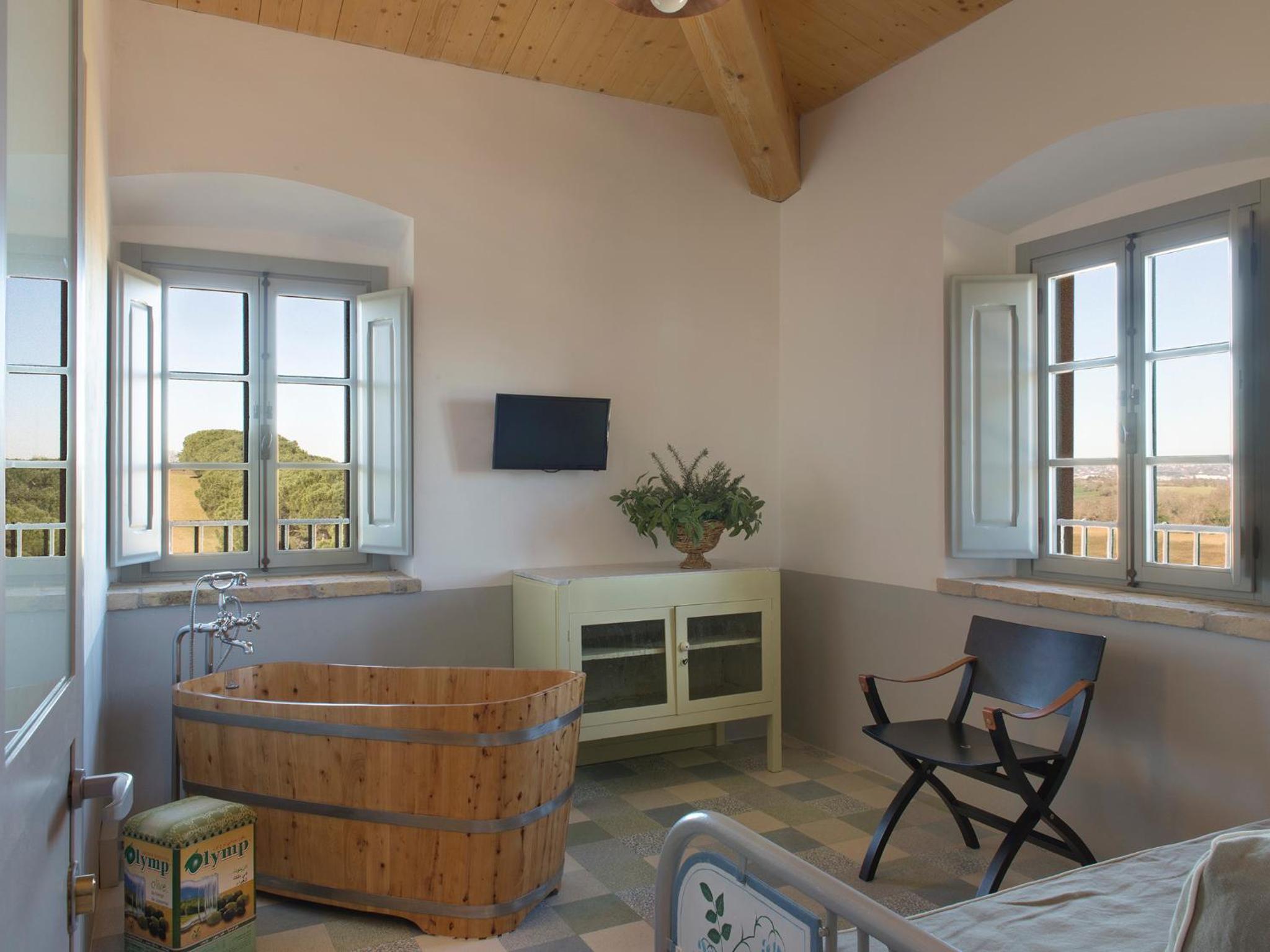 Luxury Suite photo 1