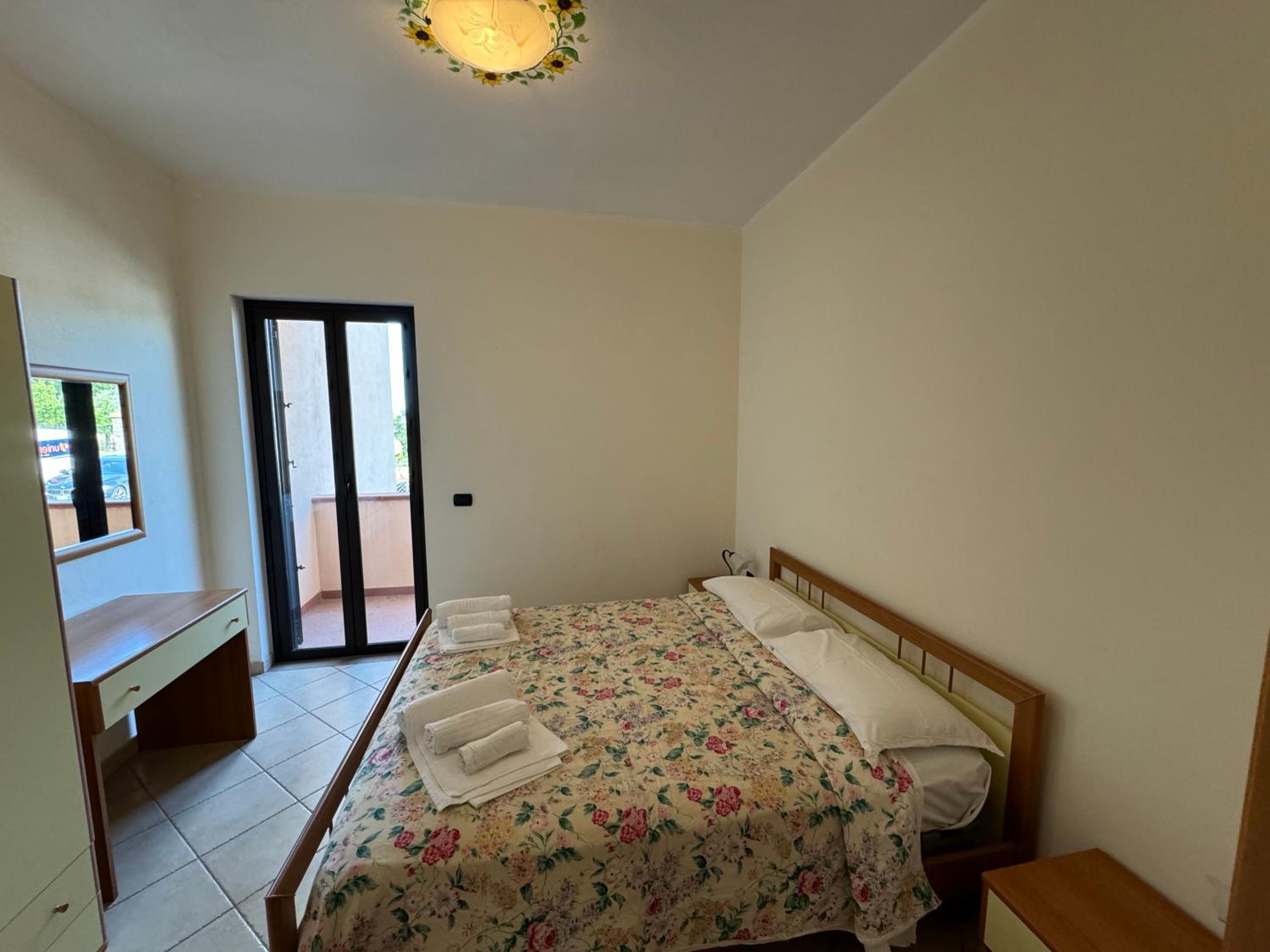 Superior One-Bedroom Apartment With Balcony photo 3